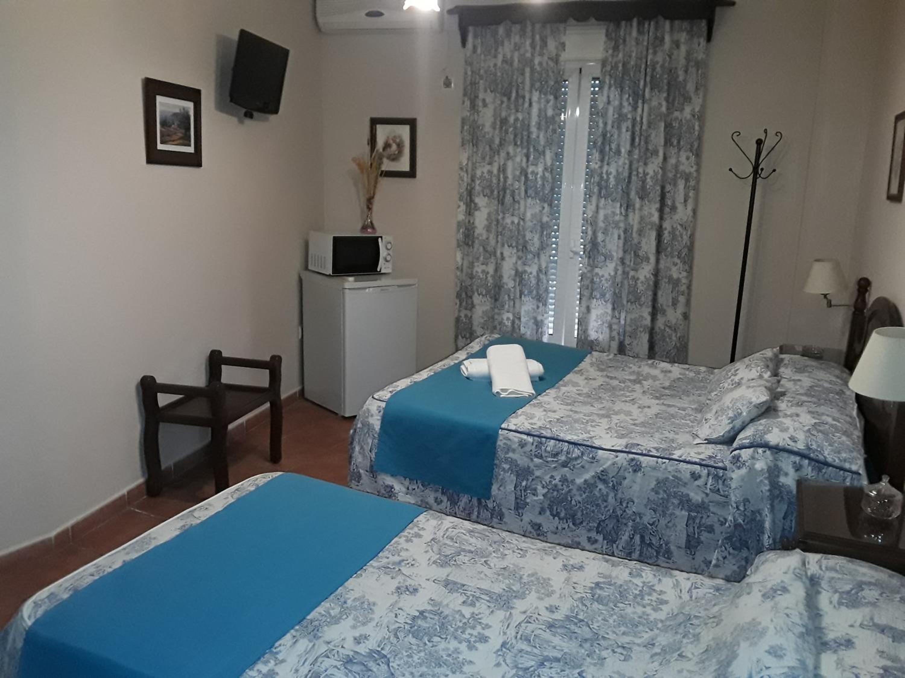 Triple Room - Photo 1