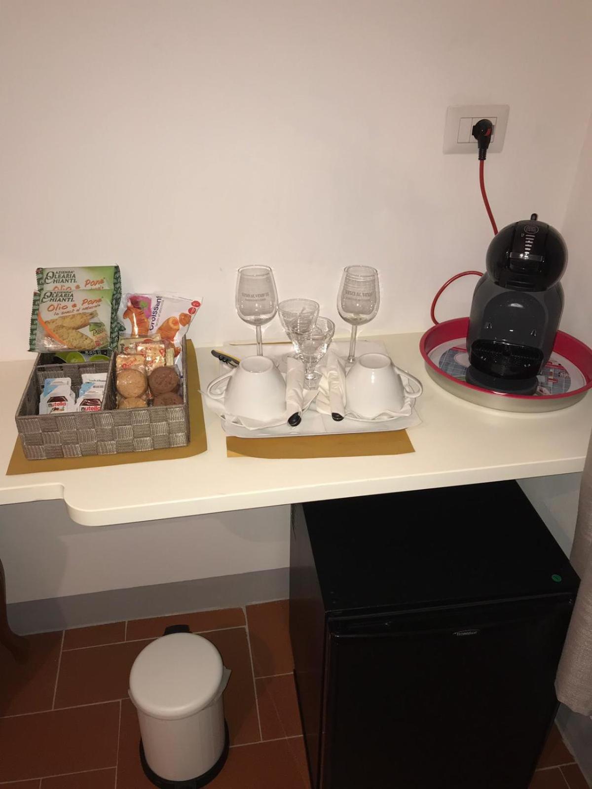 Double Room with Balcony photo 3