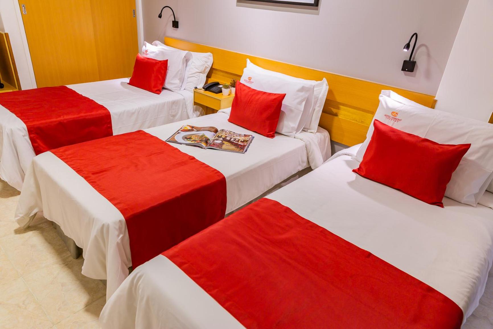 Superior Triple Room thumbnail 6