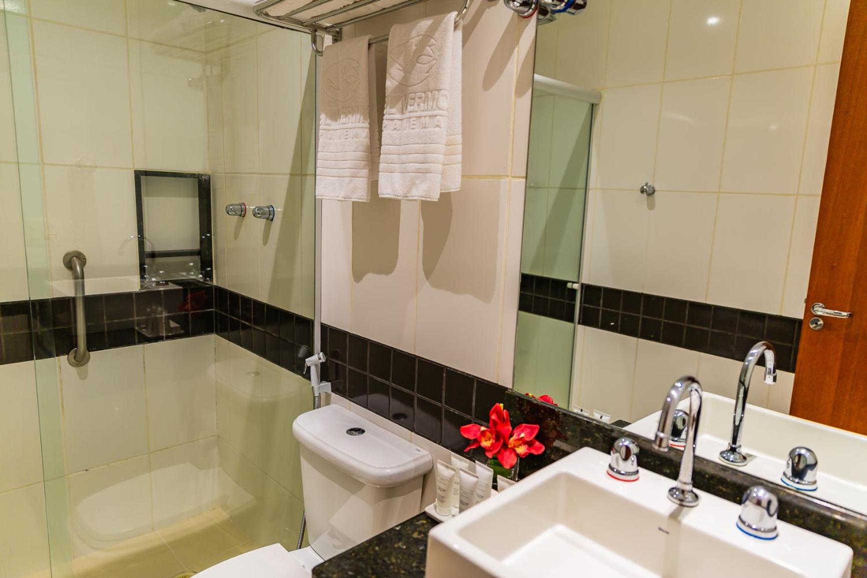 Superior Triple Room thumbnail 5