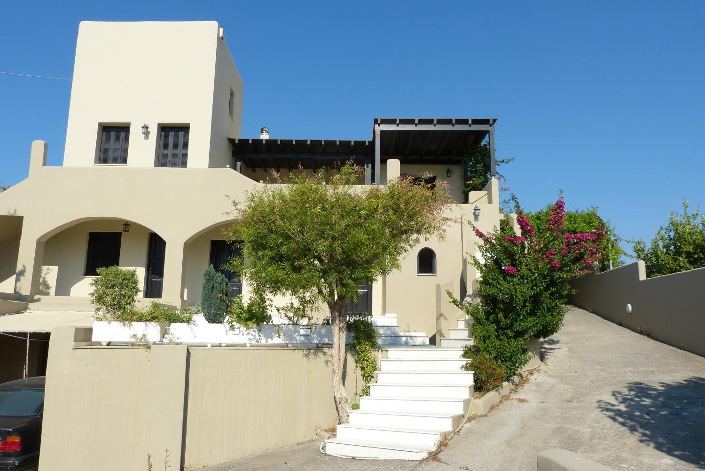 LUX STUDIO IN 4* SECLUDED VILLA WITH POOL - Photo 16