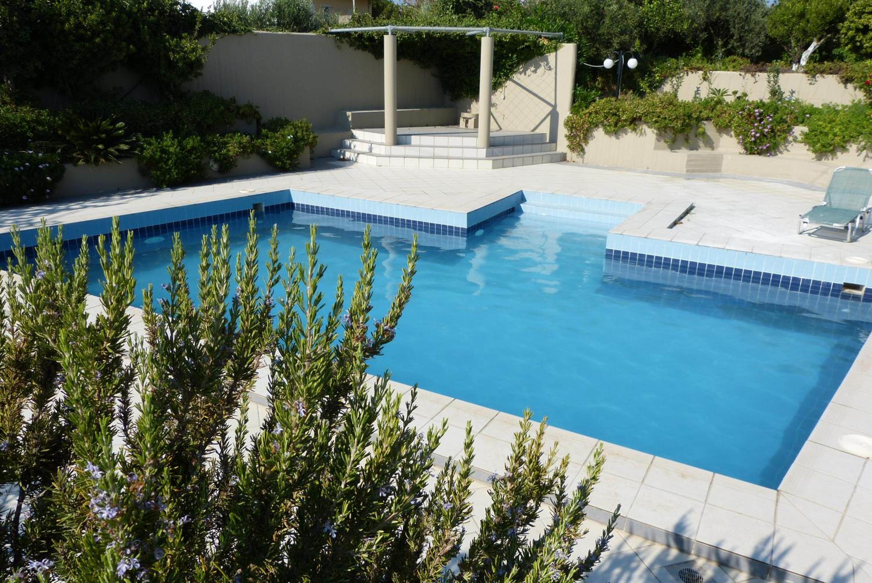 LUX STUDIO IN 4* SECLUDED VILLA WITH POOL - Photo 14