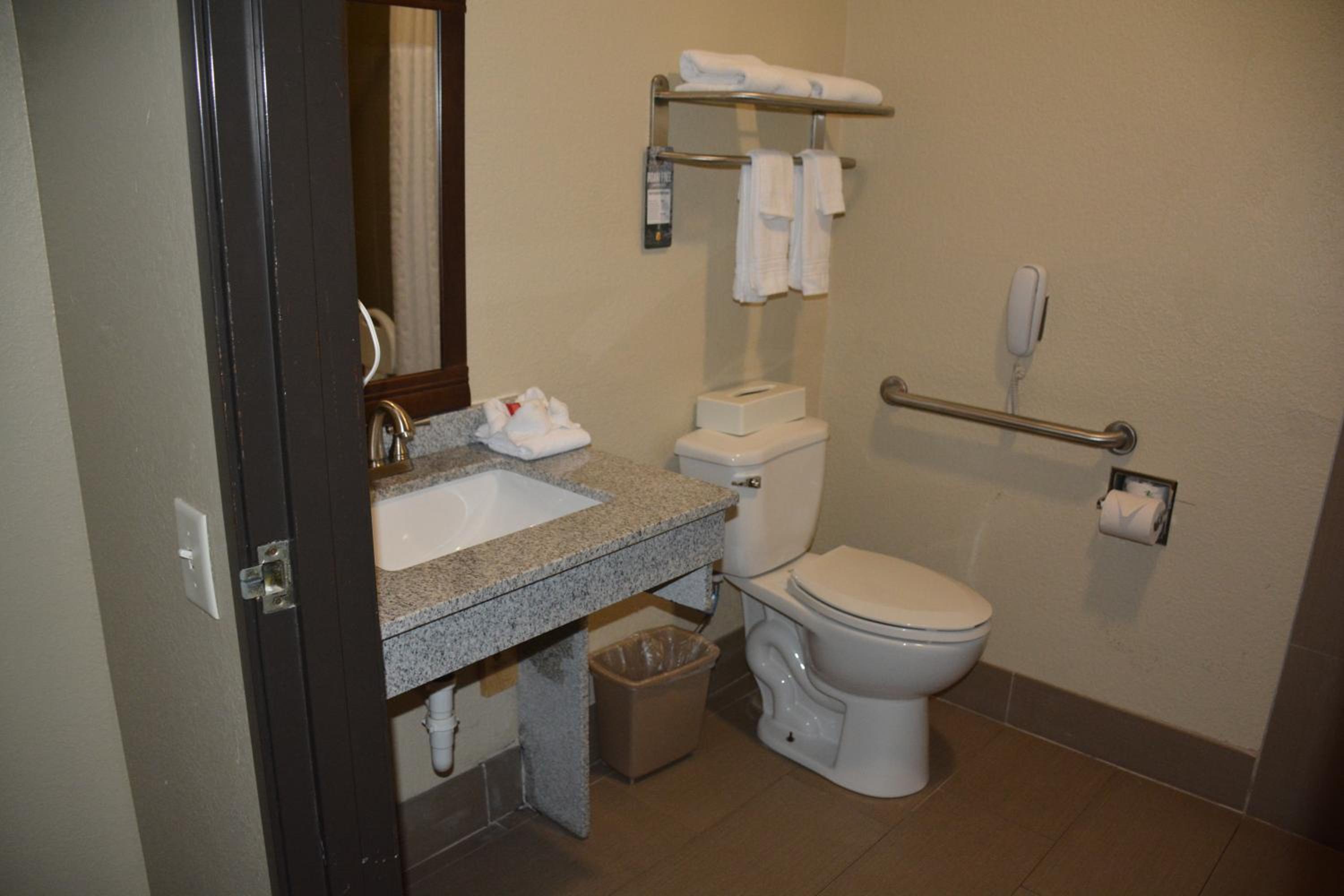 King Room - Mobility Access/Non-Smoking - Photo 3