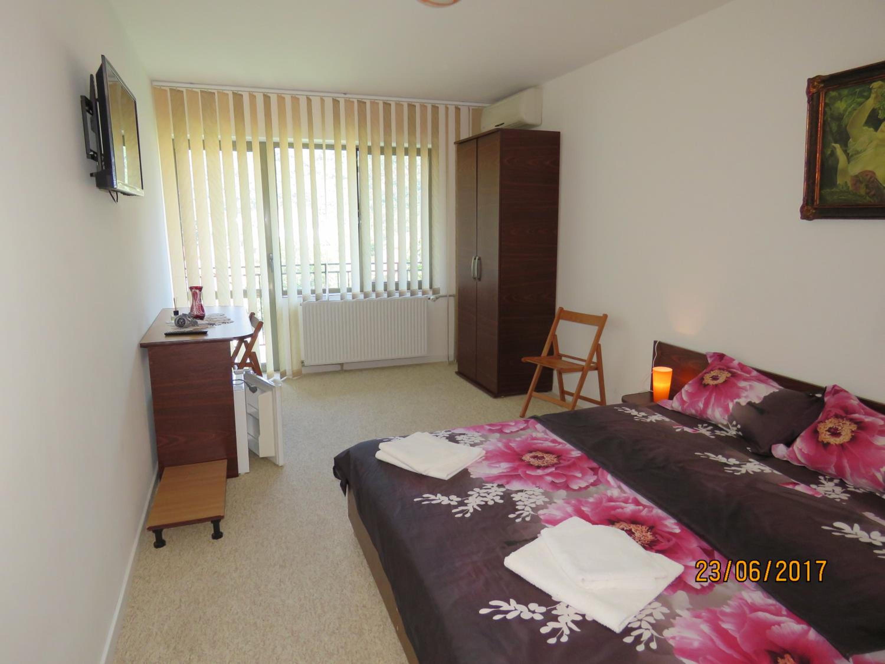 Standard Double Room - Photo 5