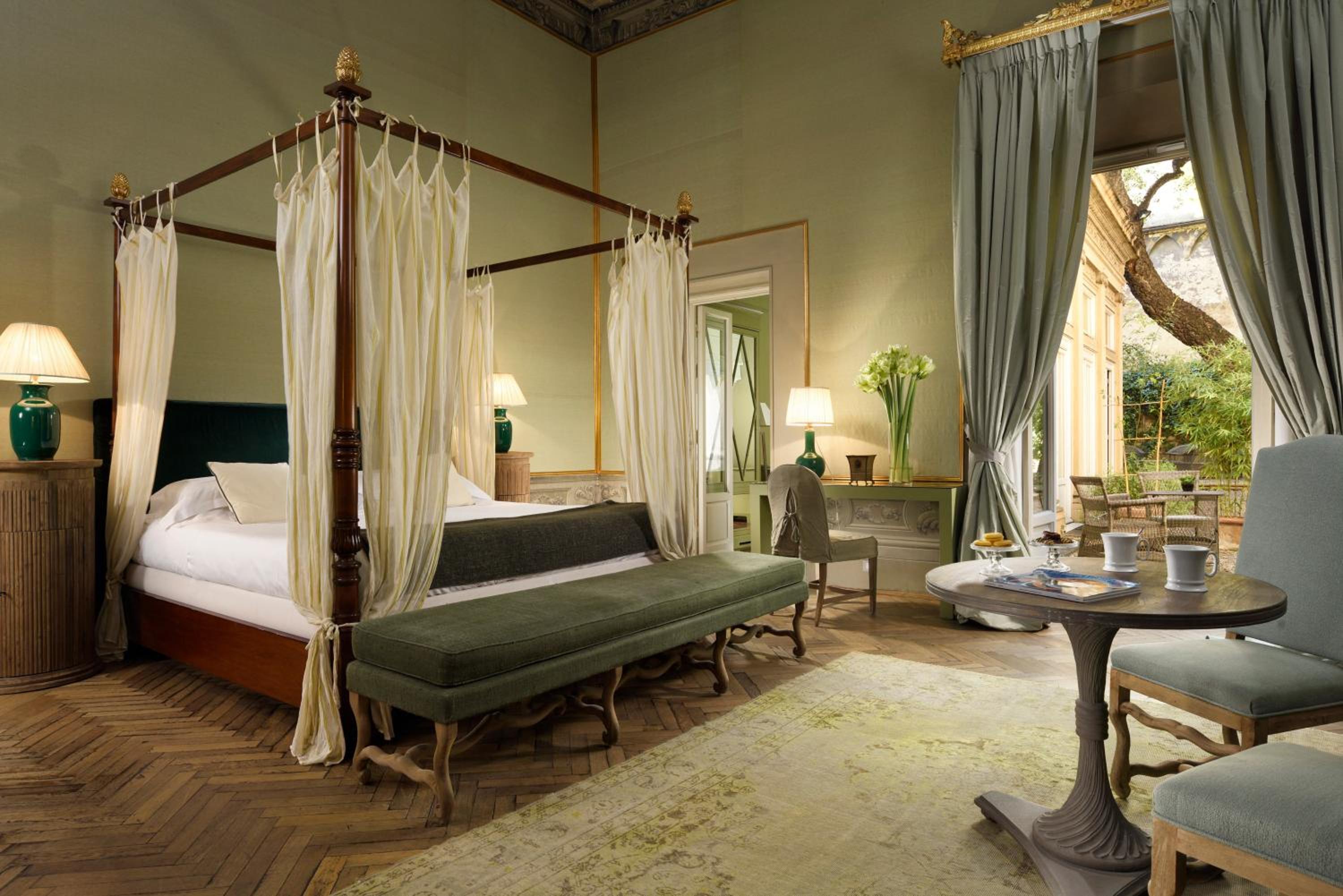 Suite with Garden View photo 2