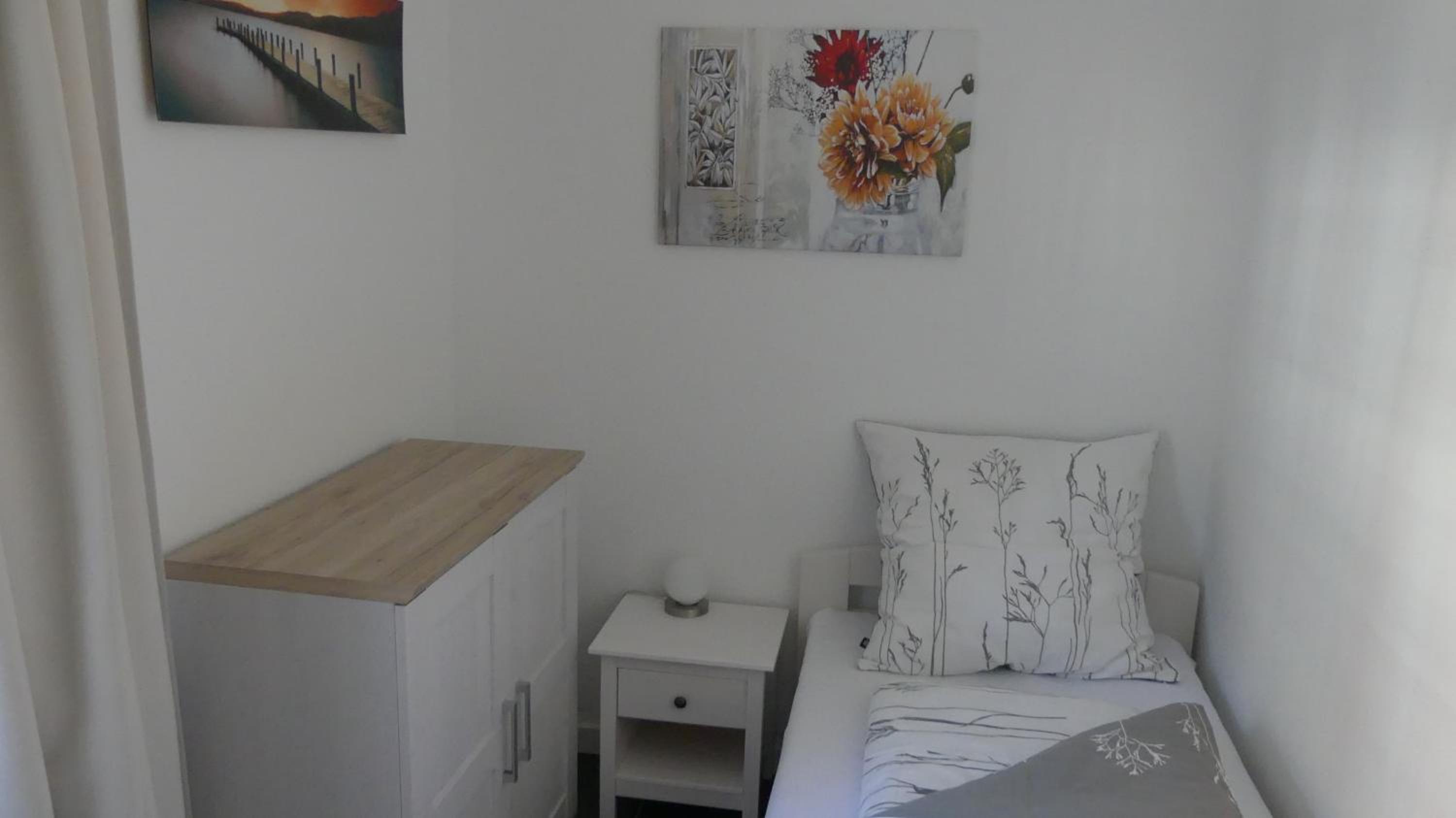 Triple Room with Bathroom - Photo 5