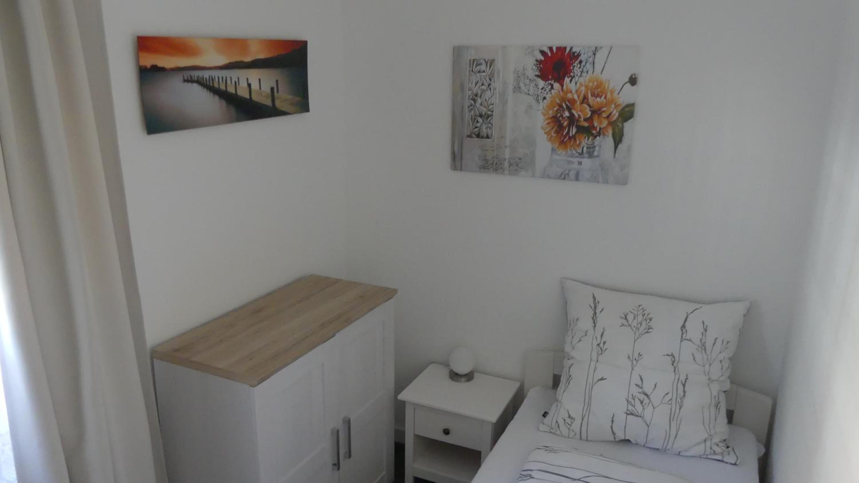 Triple Room with Bathroom - Photo 11