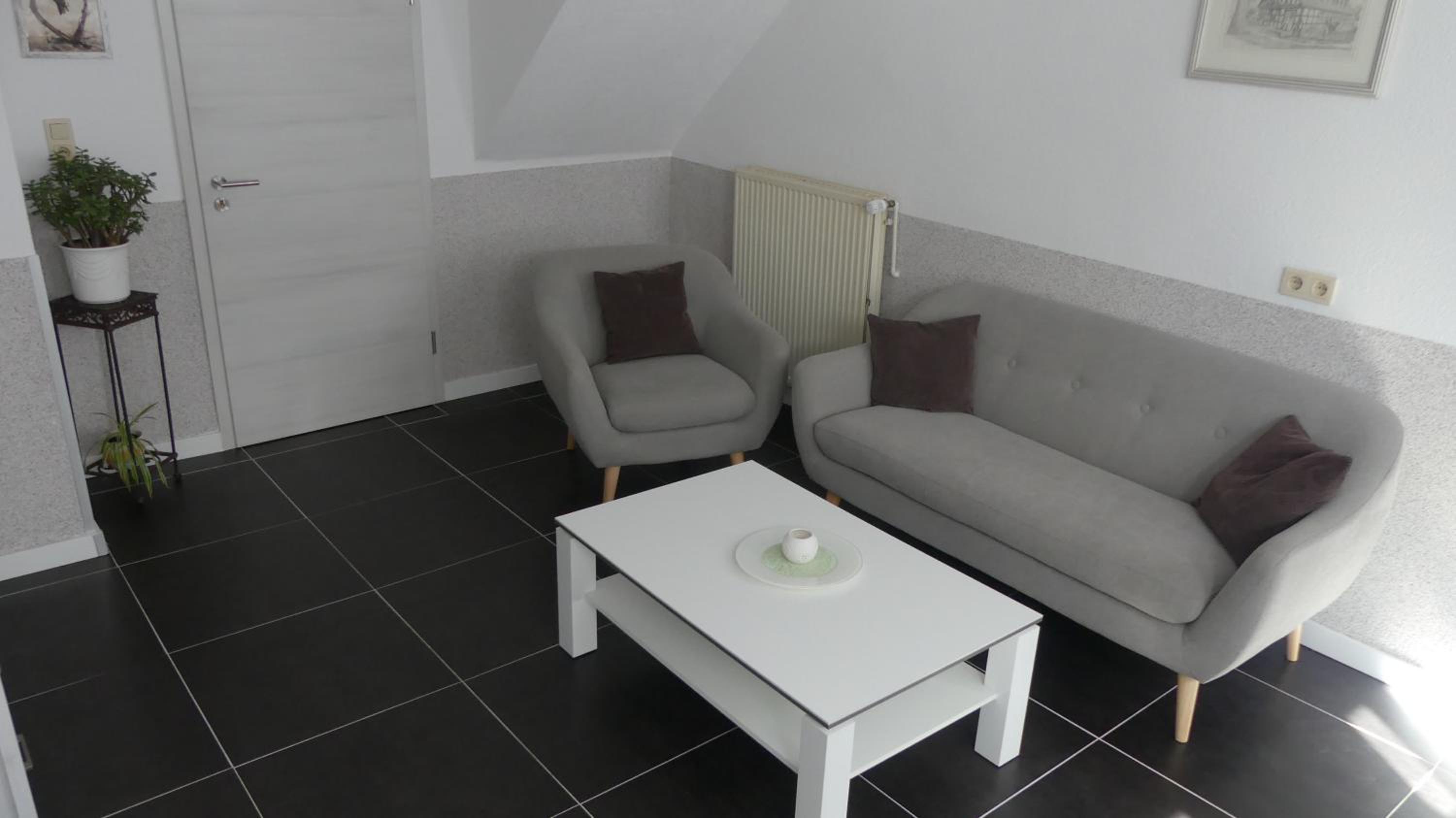 Quadruple Room with Bathroom - Photo 15