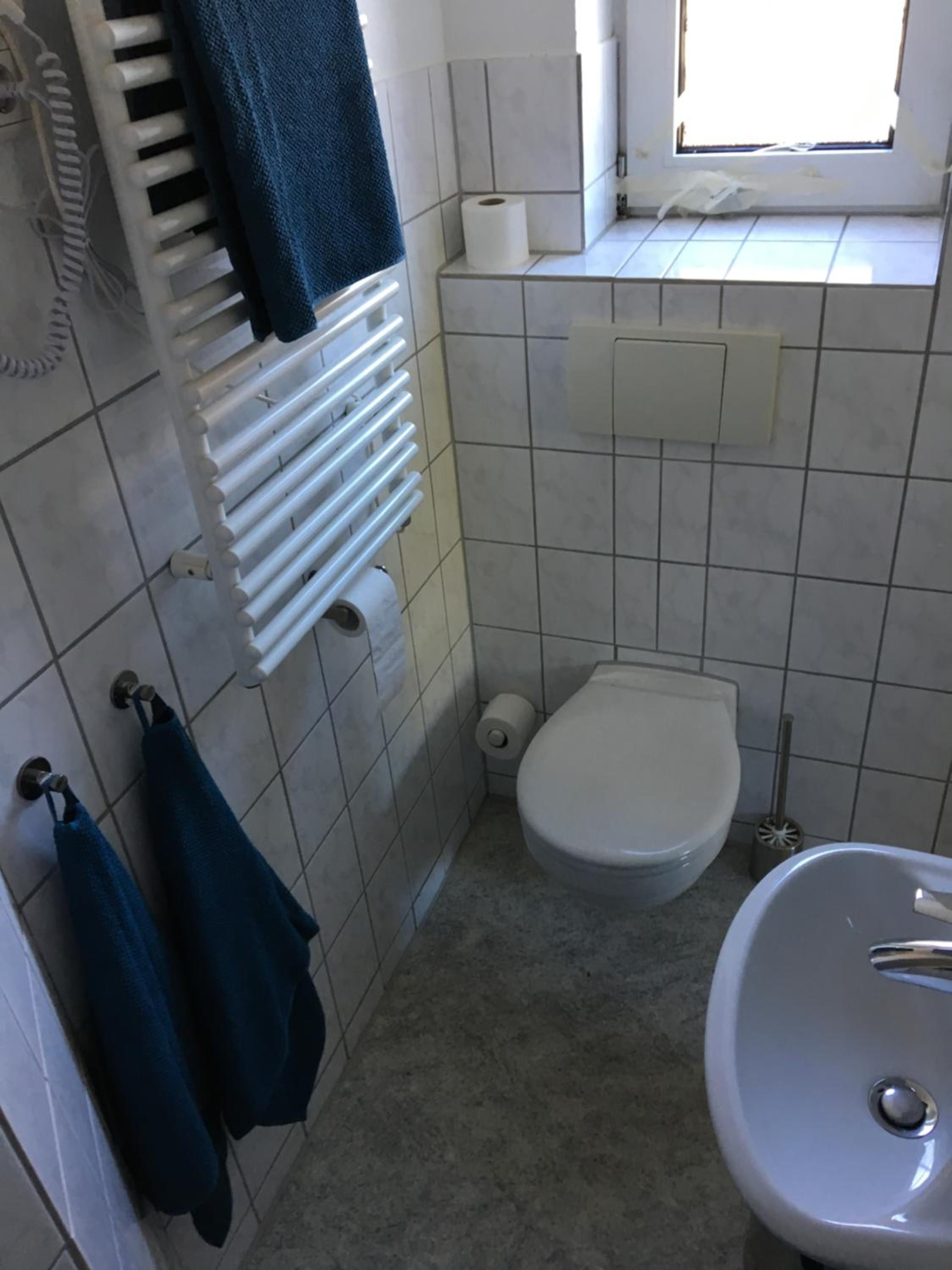 Double Room with Private Bathroom - Photo 6