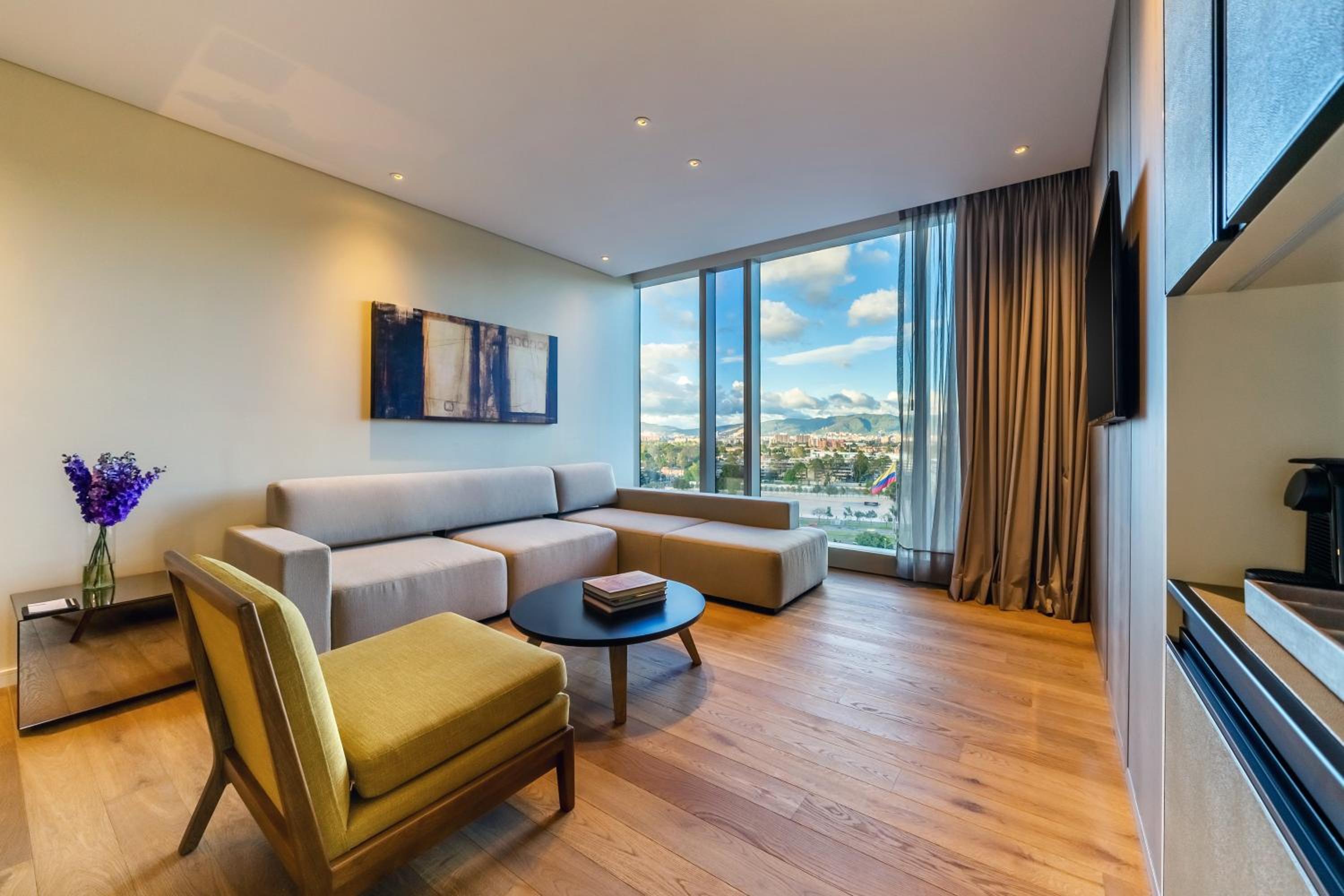 Grand King Suite photo 3