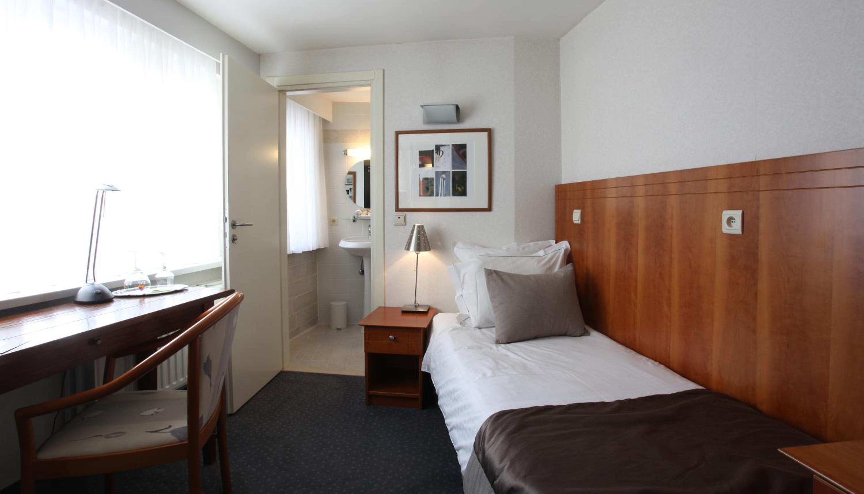Single Room with Shower photo 1