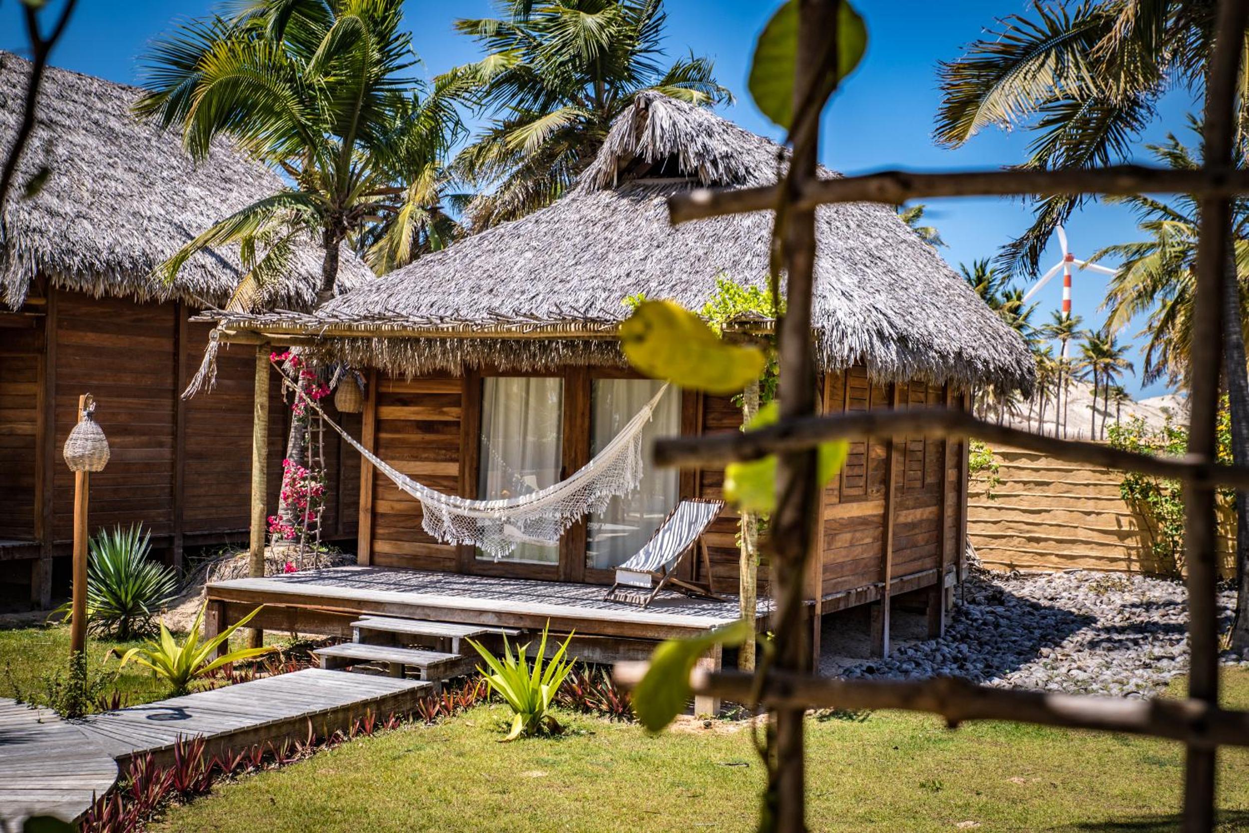 Bungalow with Garden View - Photo 9