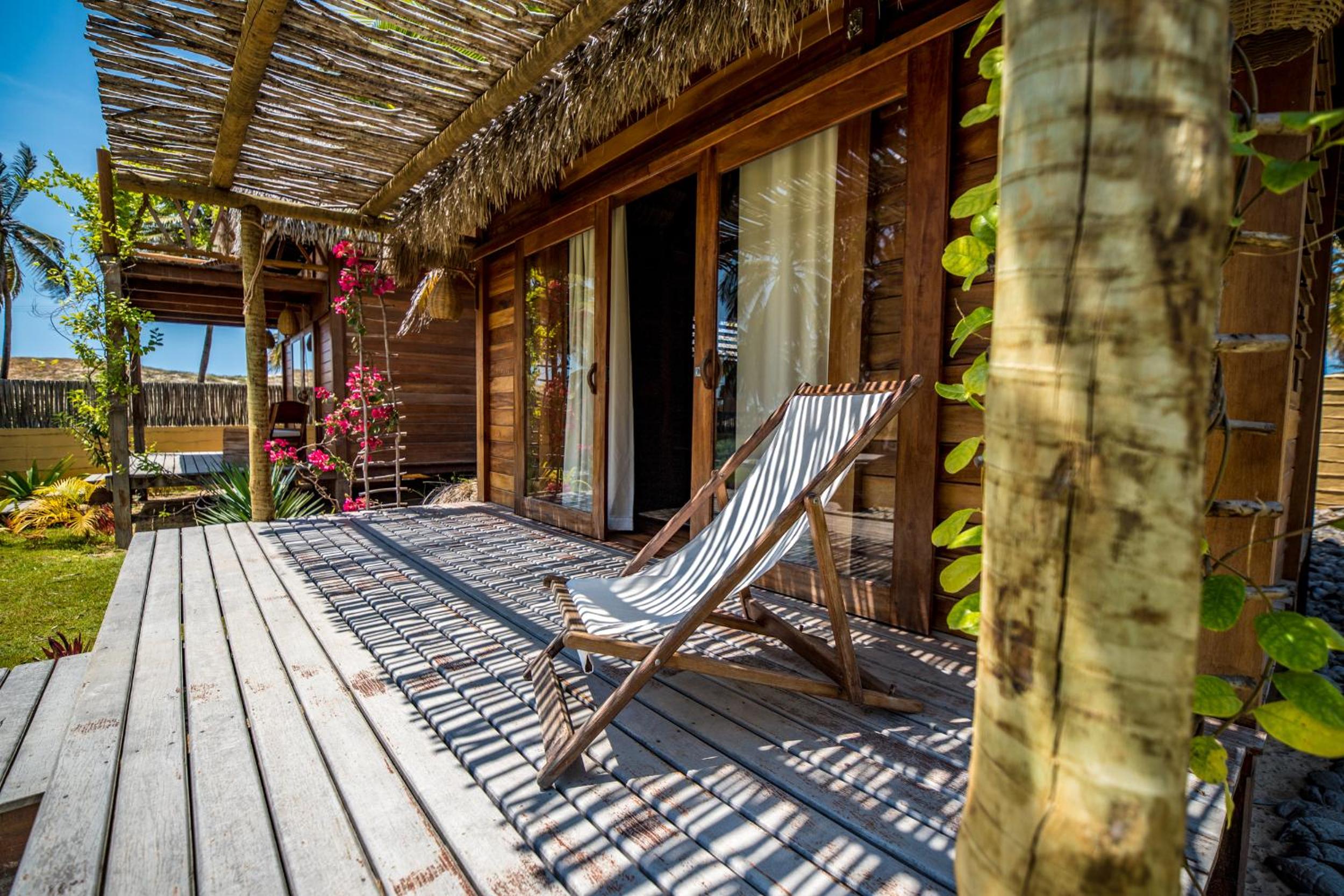 Bungalow with Garden View - Photo 11