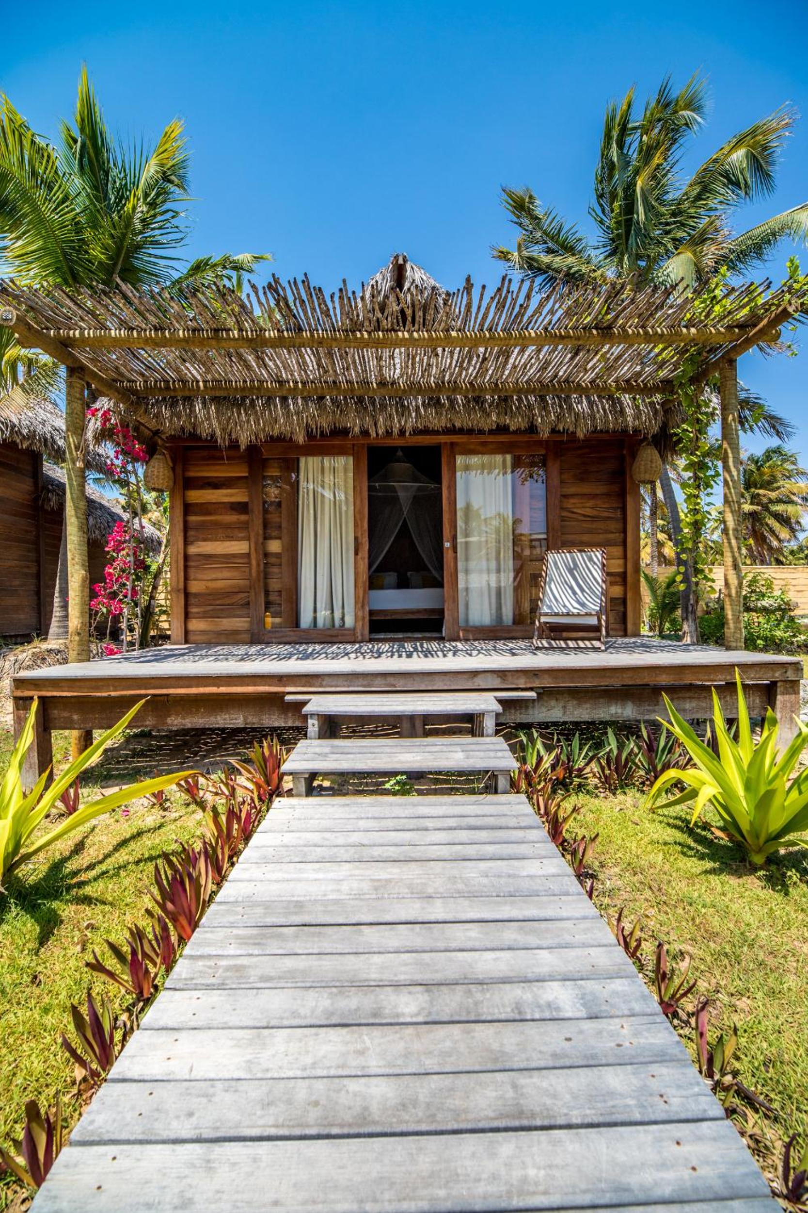 Bungalow with Garden View - Photo 8