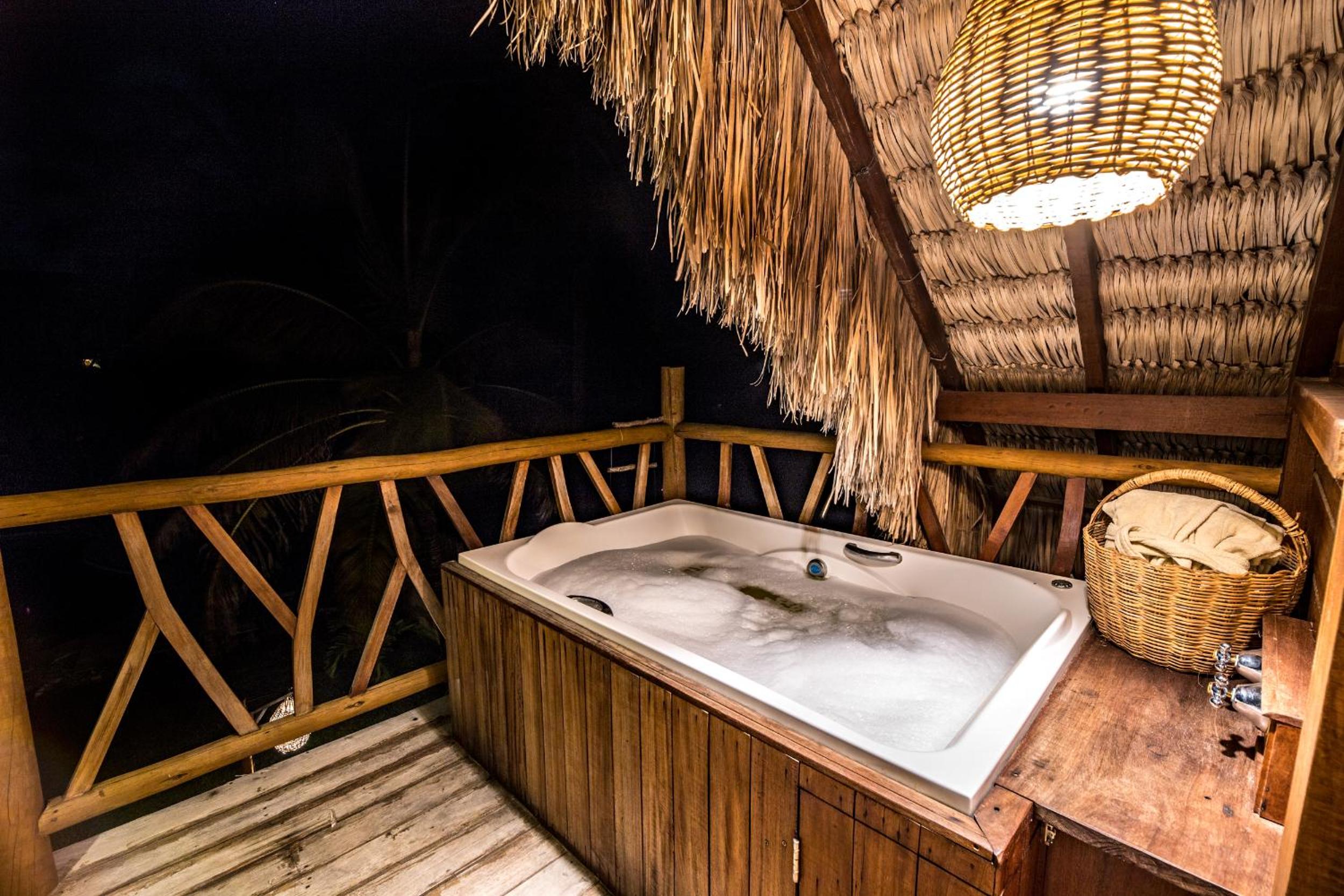 Deluxe Bungalow with Garden View - Photo 7