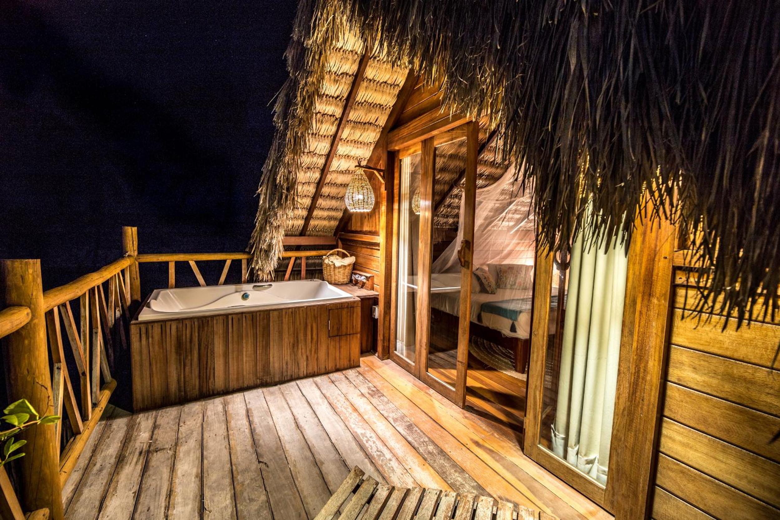 Deluxe Bungalow with Garden View - Photo 6
