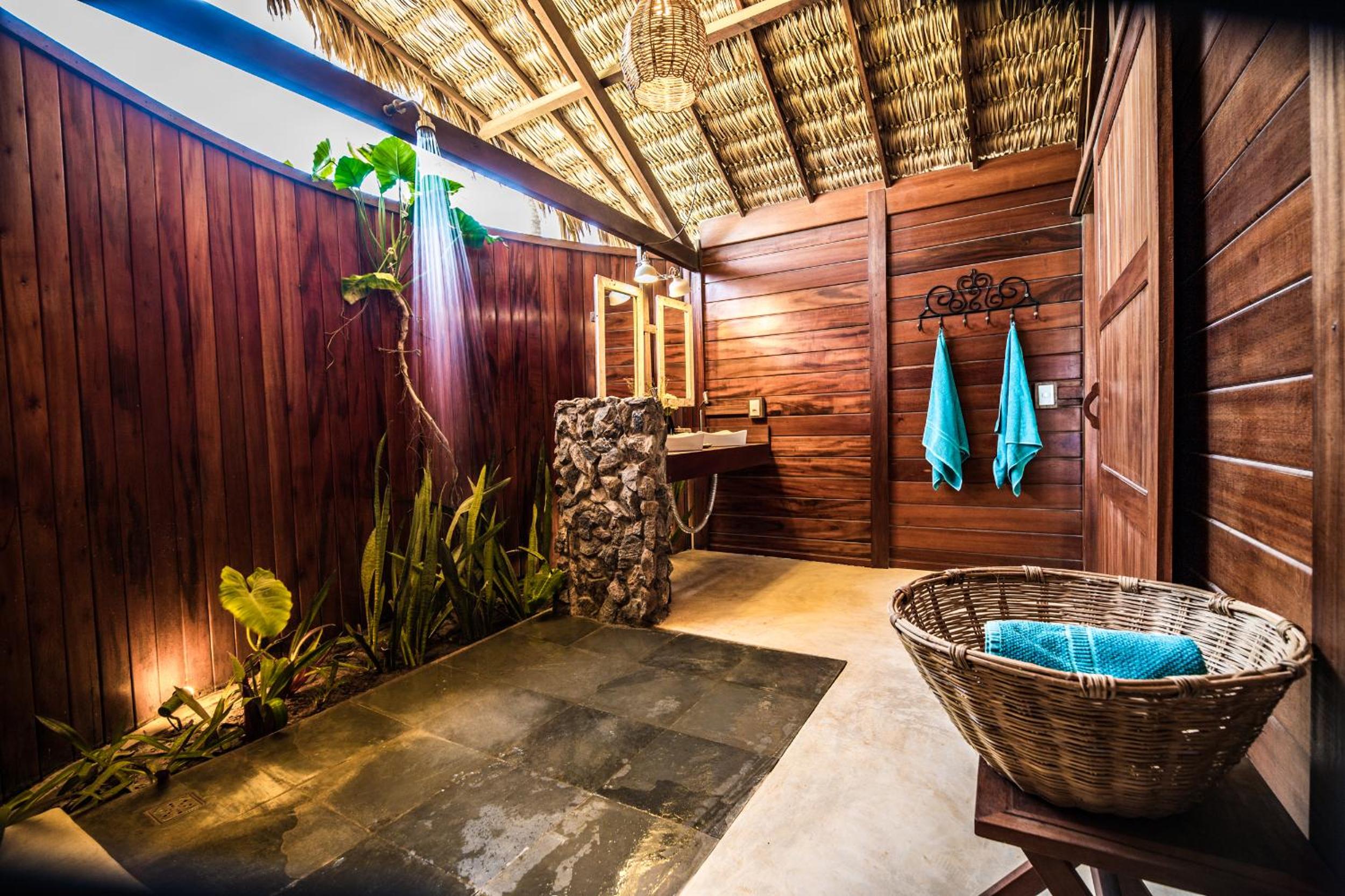 Deluxe Bungalow with Garden View - Photo 19