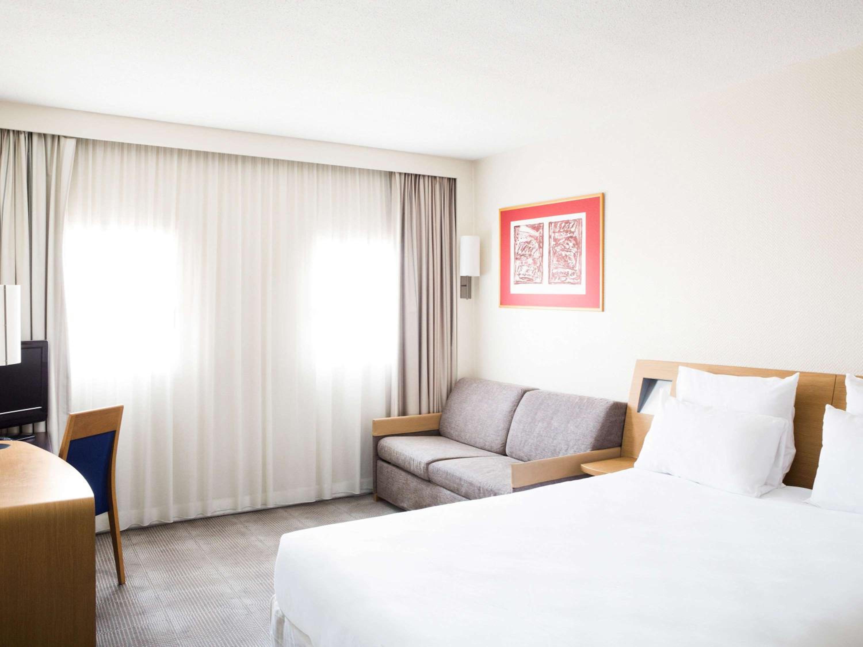 Classic Double Room with Single Sofa Bed - Photo 3