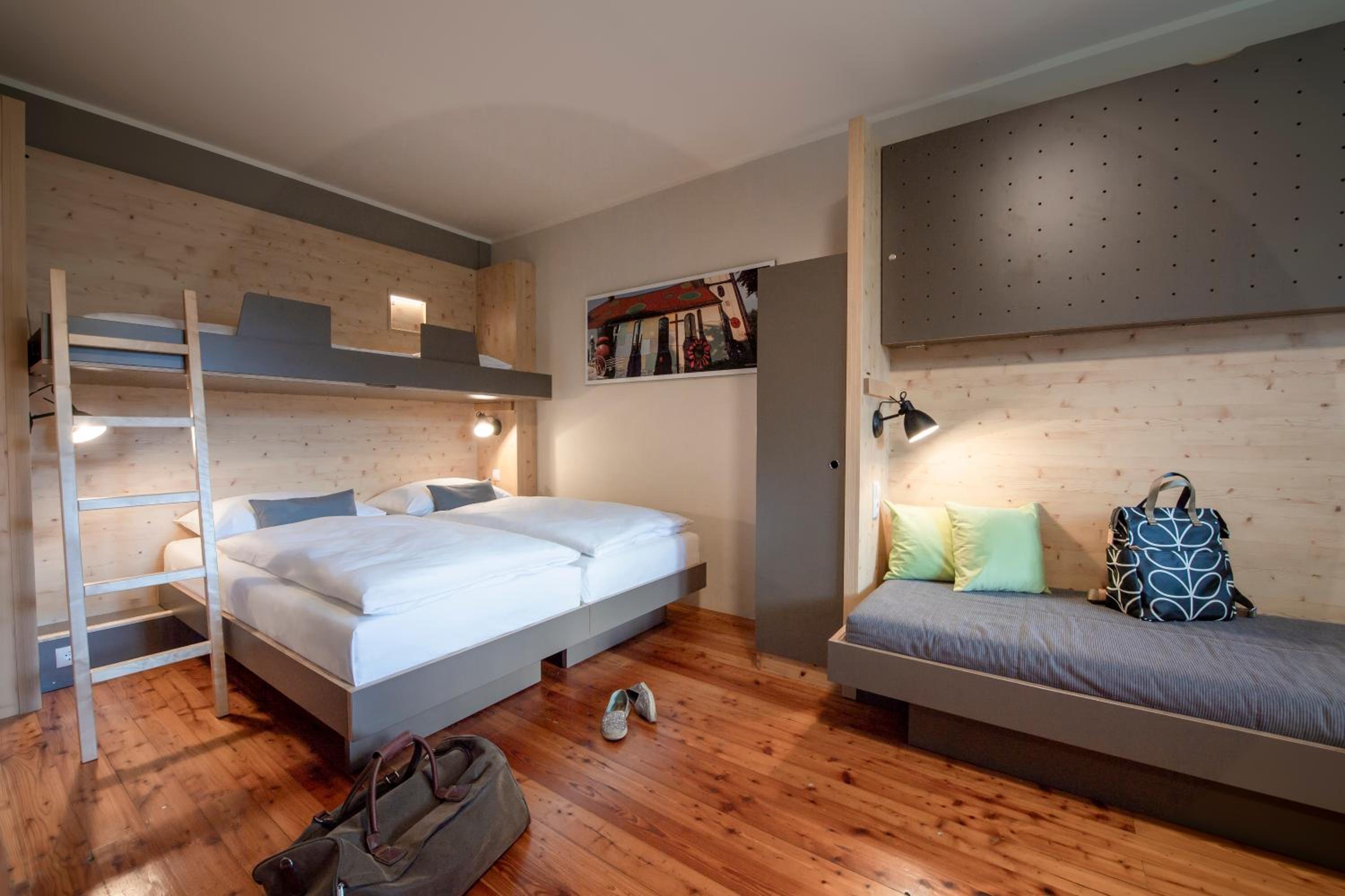 Quadruple Room - Photo 2