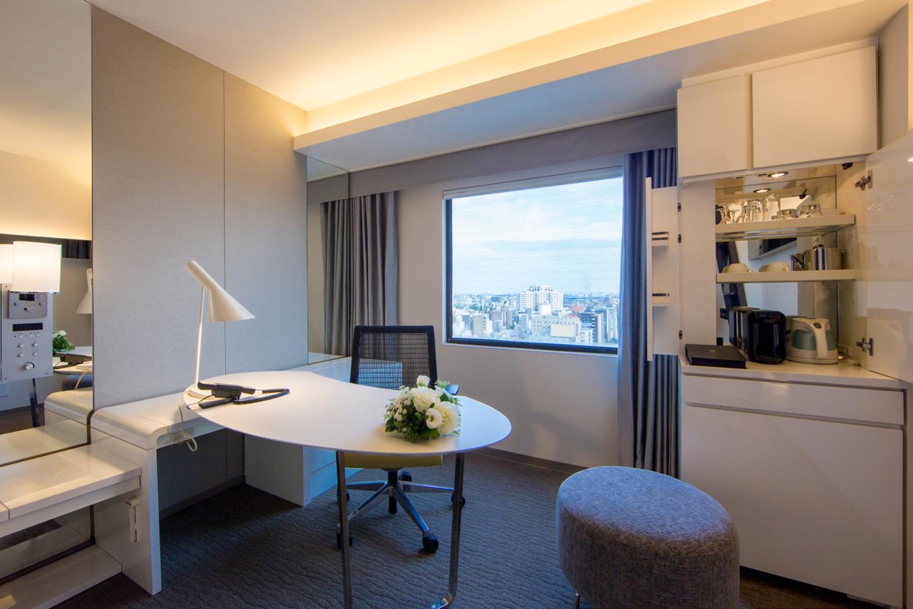 Executive Double Room (Business) - Non-Smoking - Photo 7