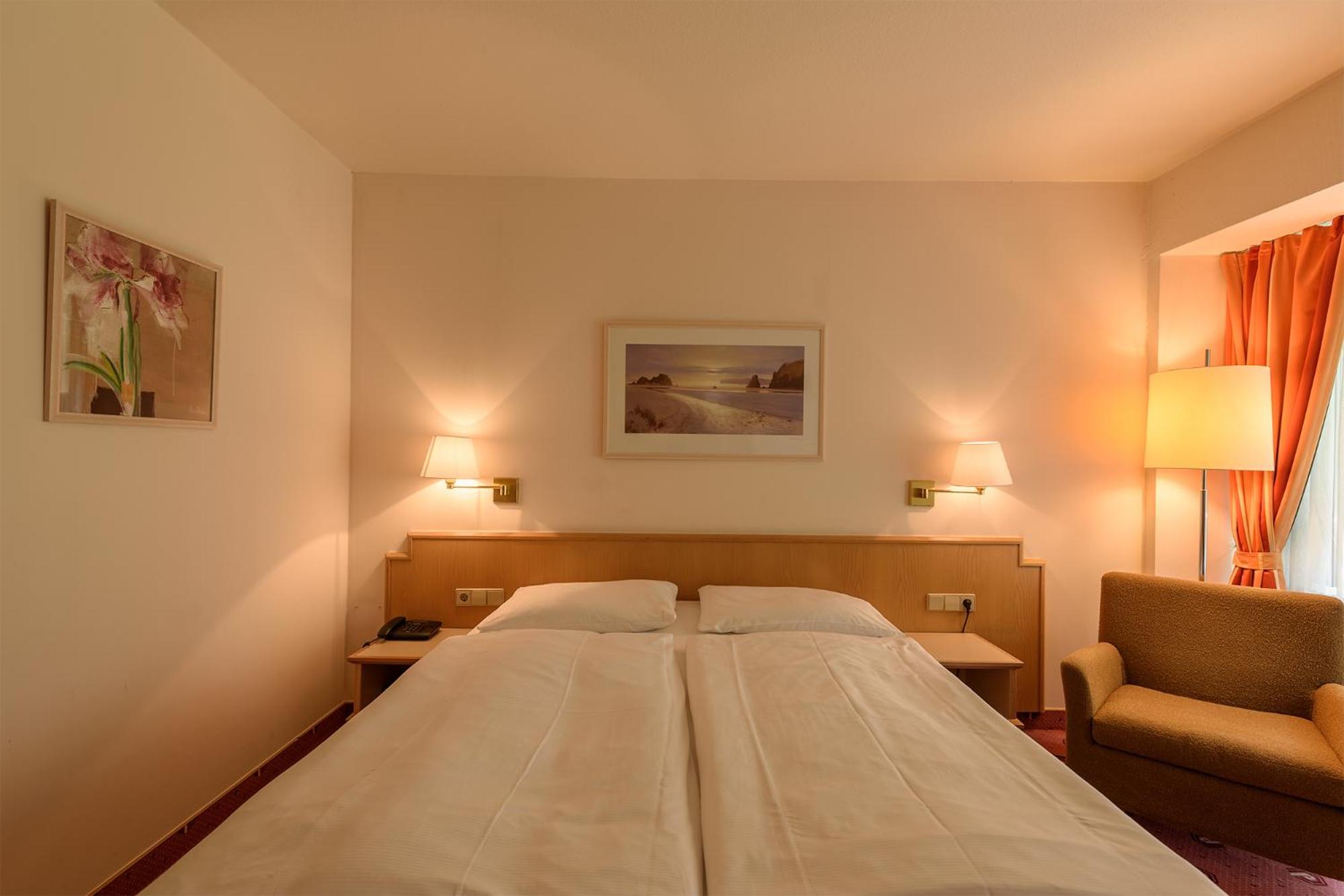 Standard Double Room - Photo 14