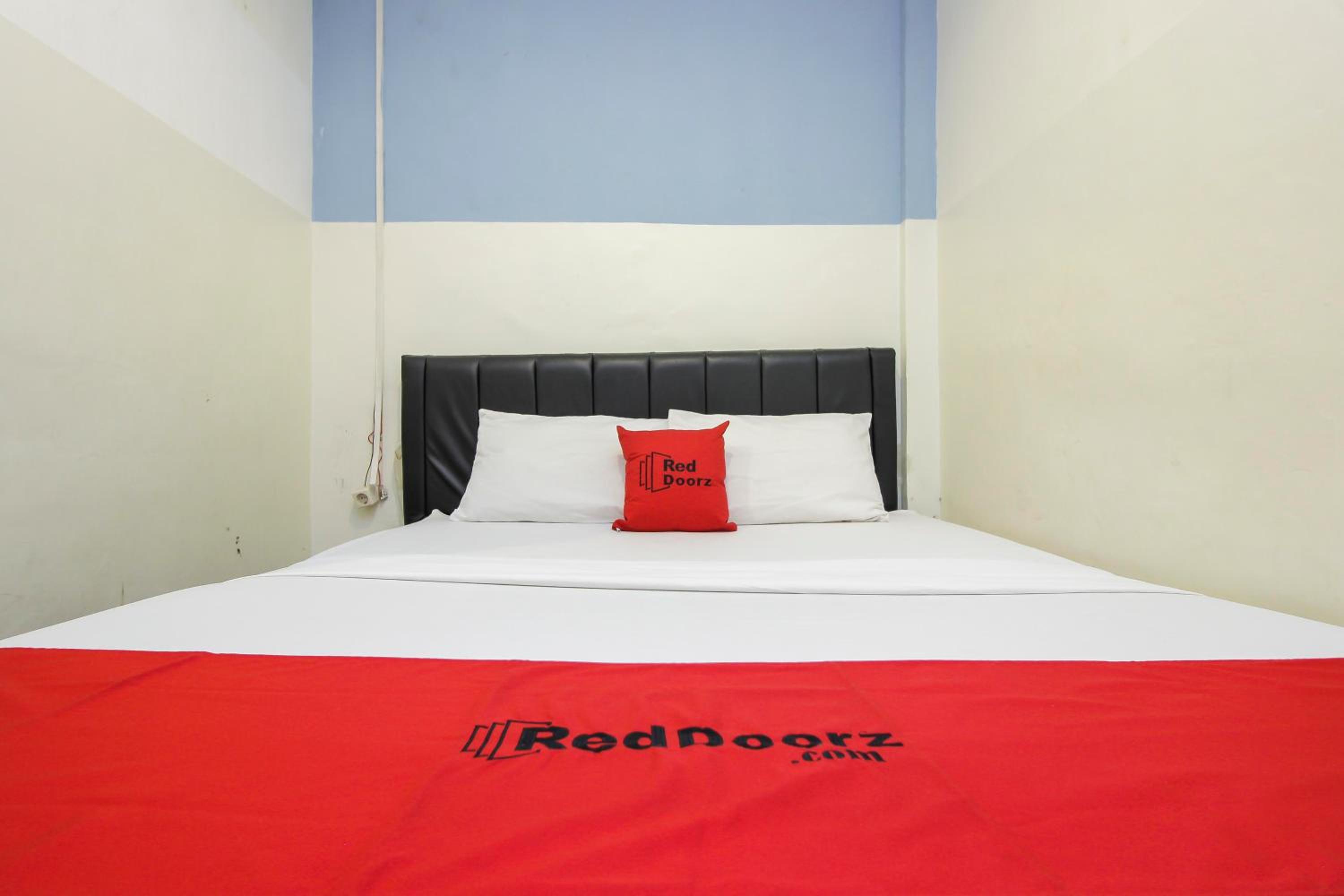 Economy Double Room photo 2