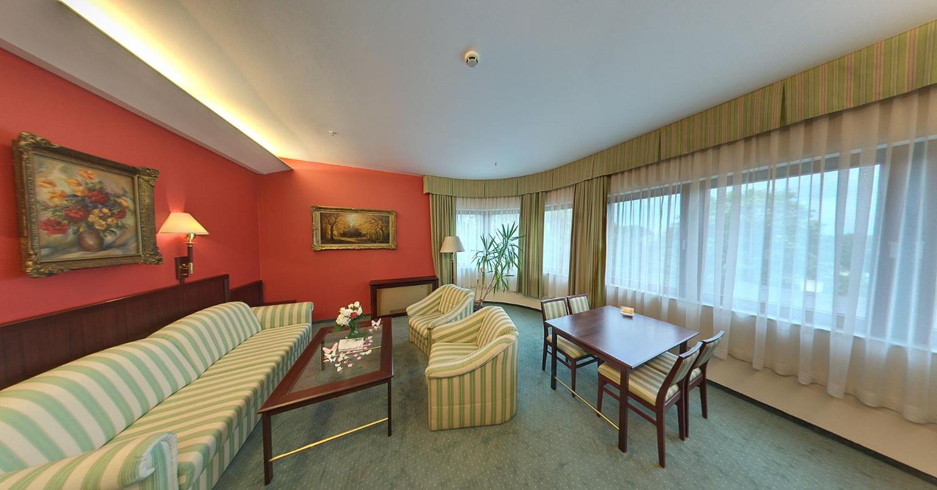 One-Bedroom Suite