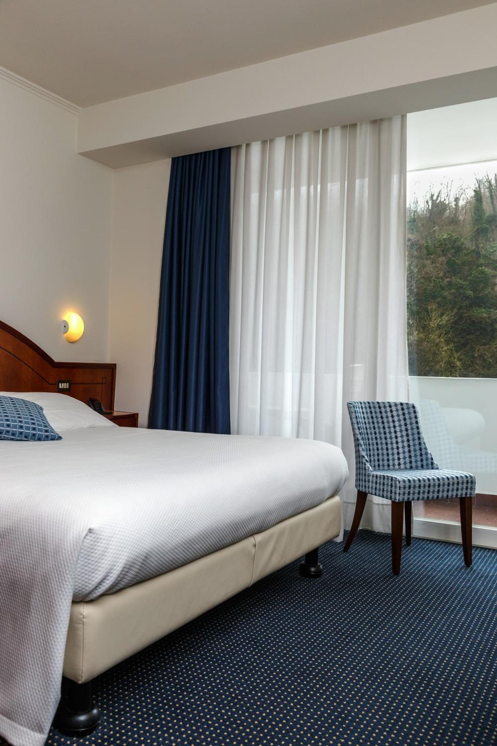 Single Room With Balcony photo 3