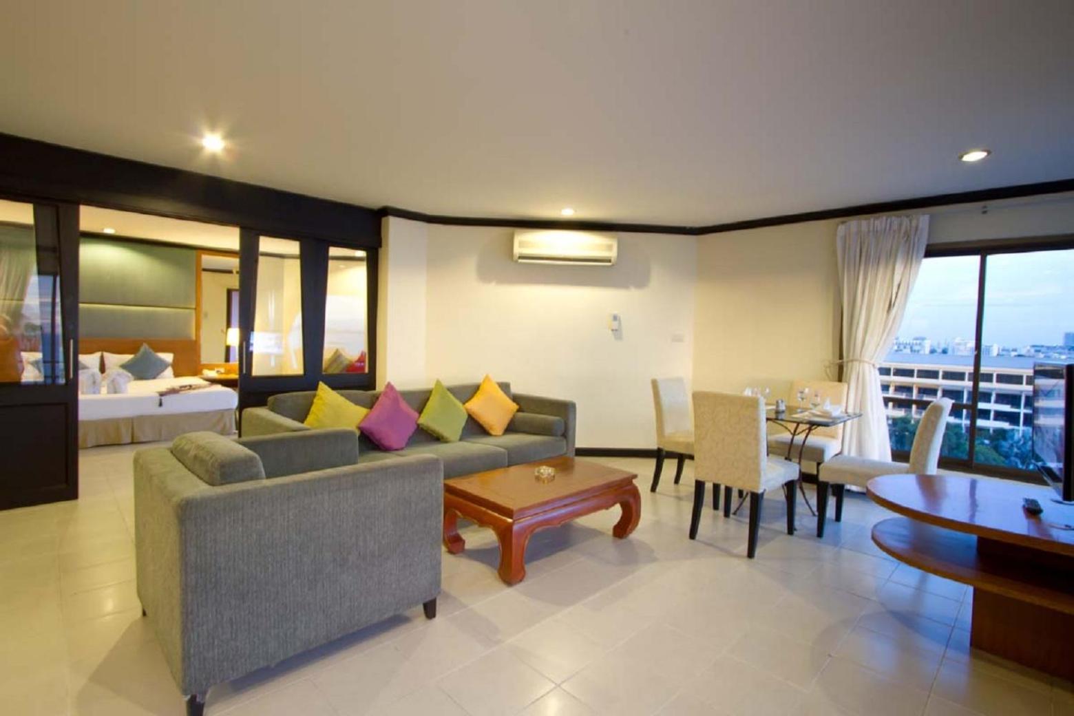 Suite with Sea View - Photo 9