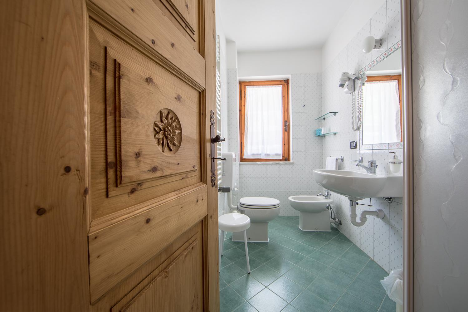 Superior Double or Twin Room with Balcony photo 2