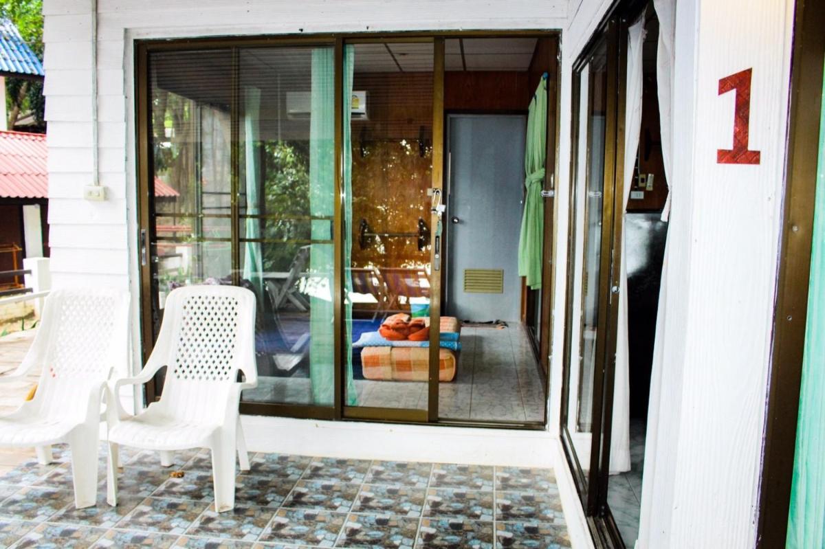 Double Room with Balcony and Sea View