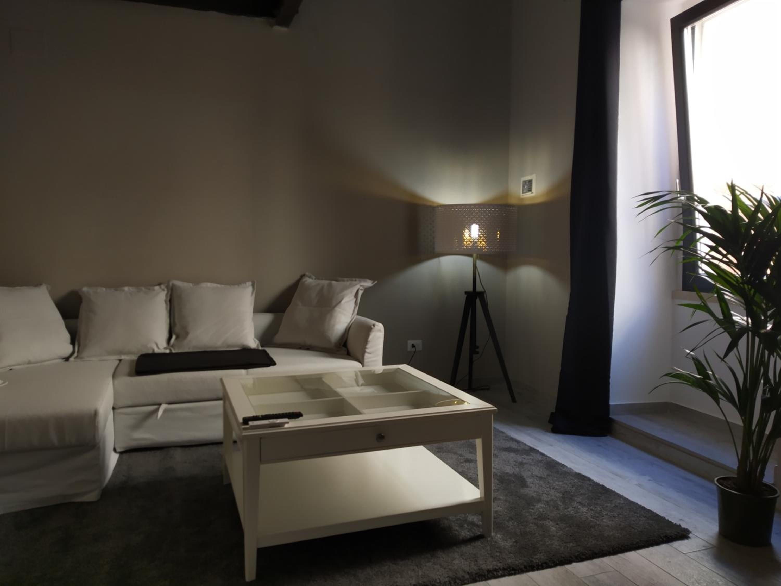 Standard Suite - Photo 20