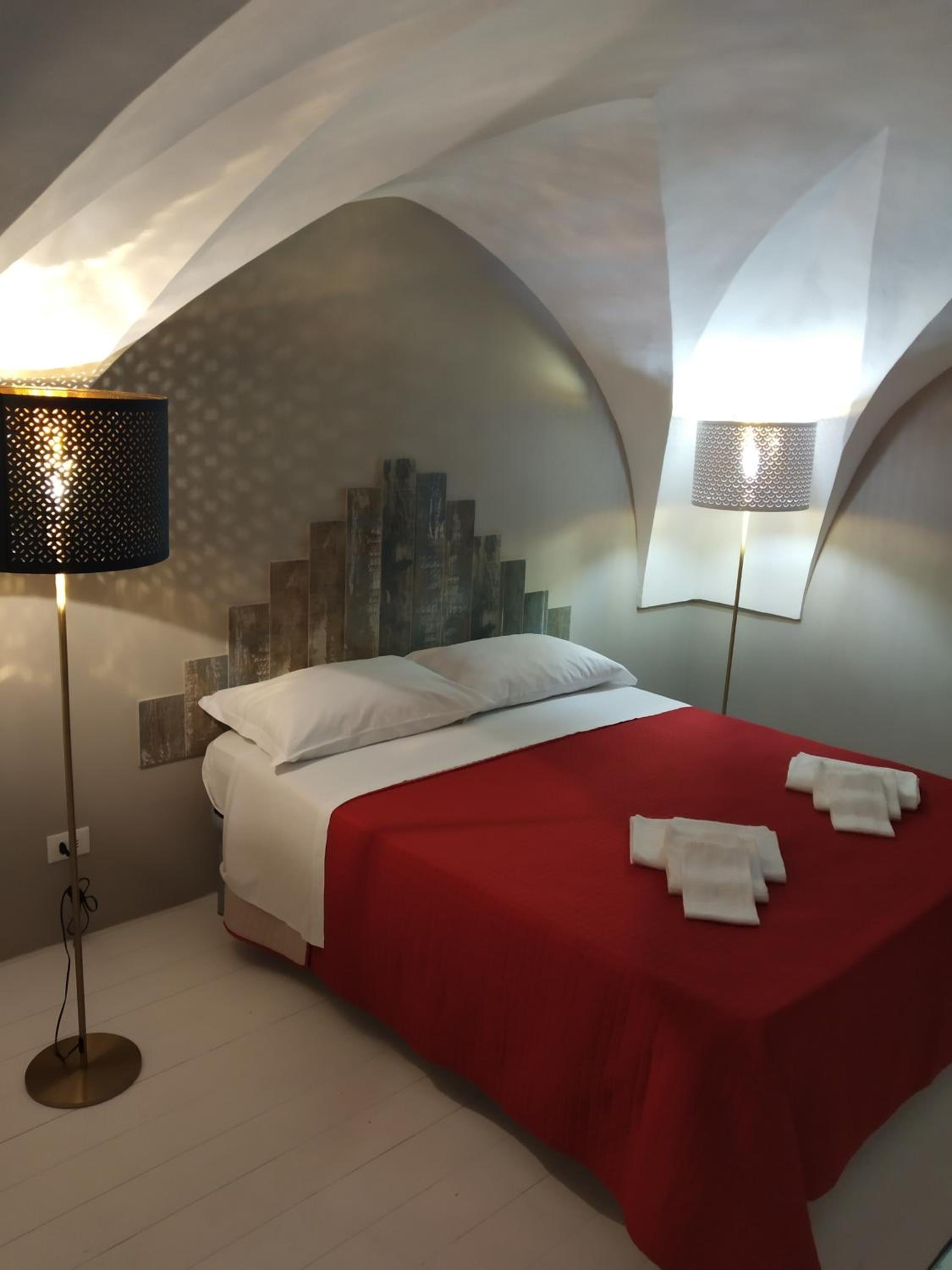 Standard Suite - Photo 5