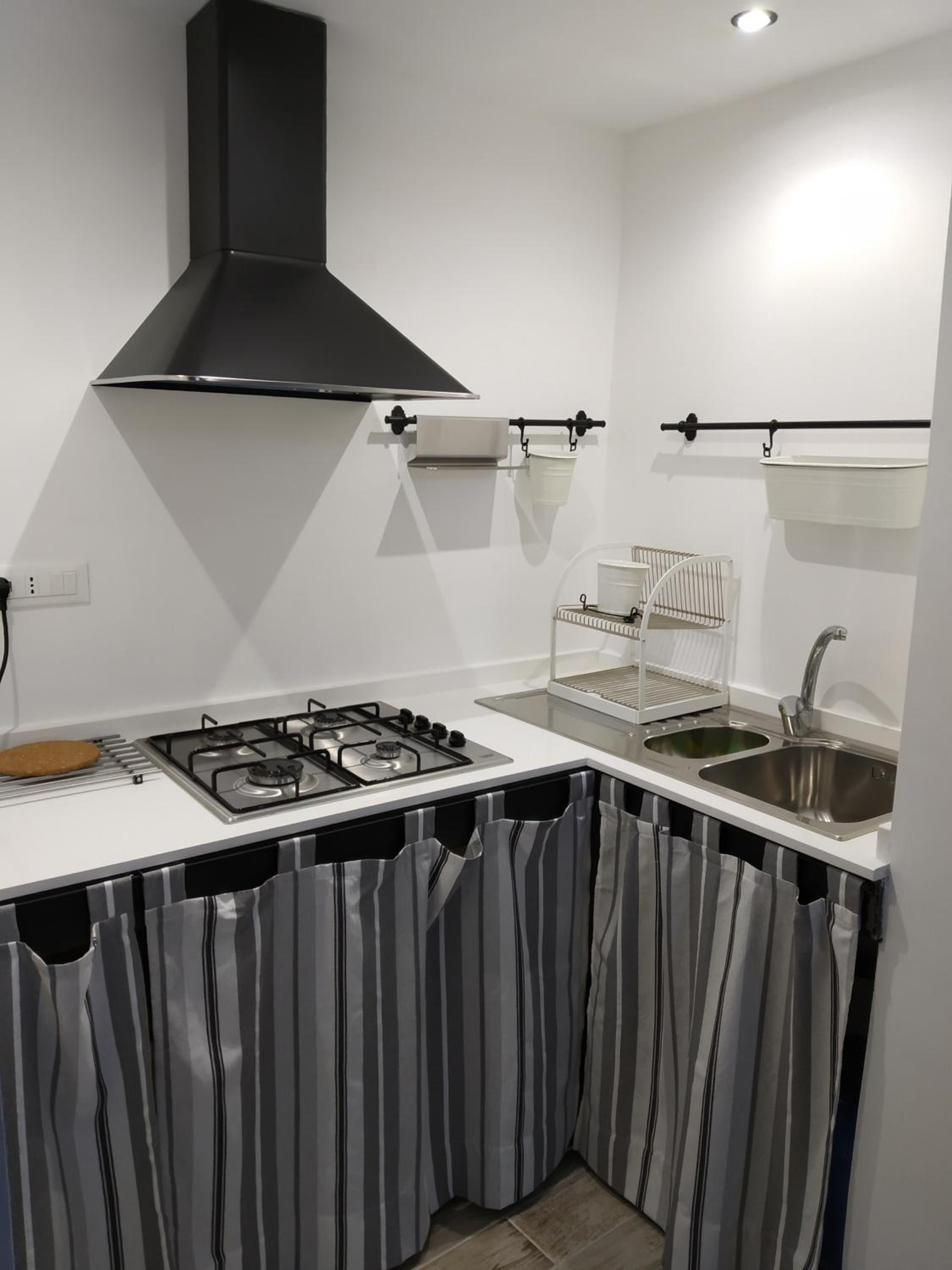 Penthouse Apartment - Photo 13