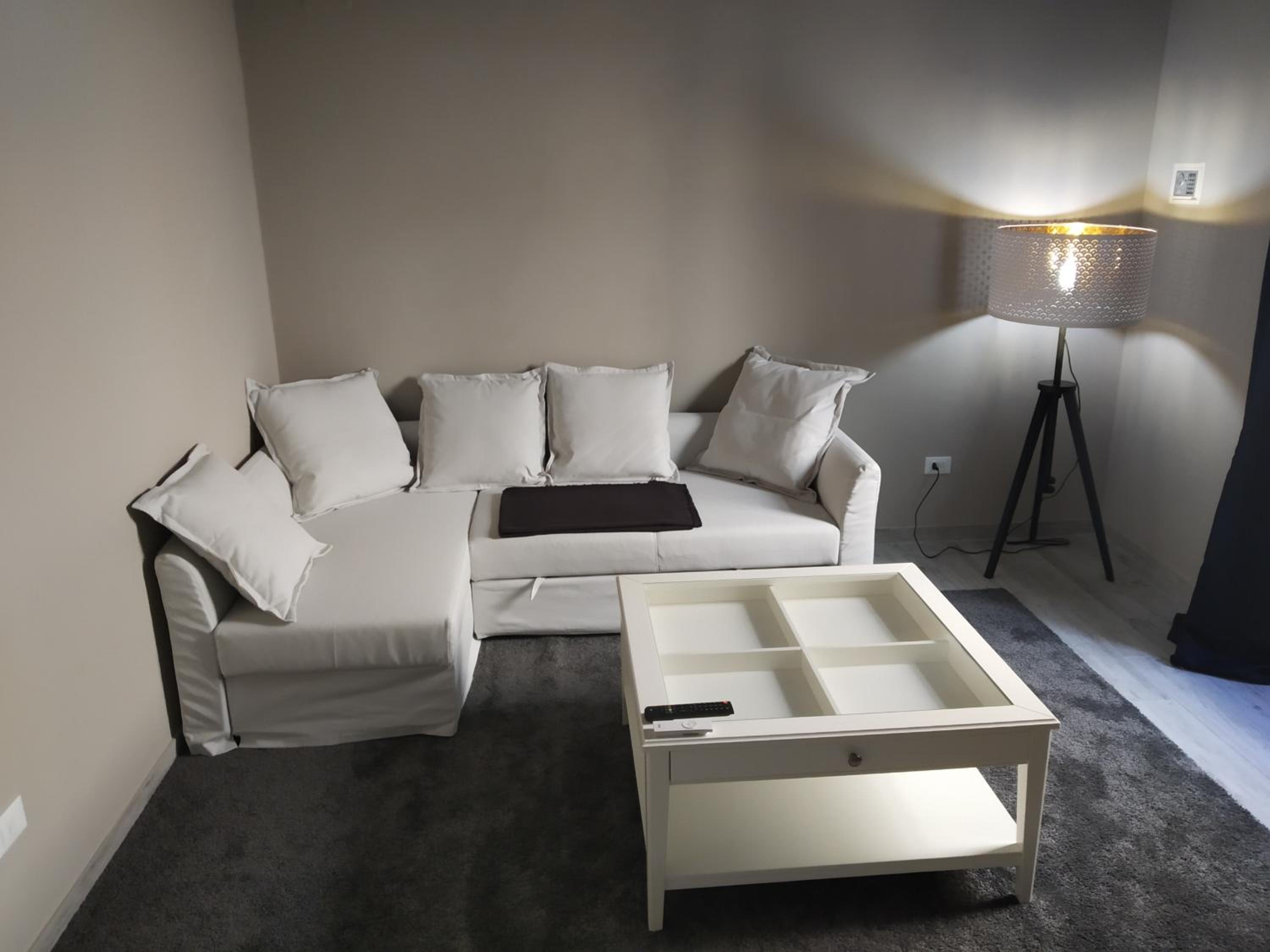 Standard Suite - Photo 24