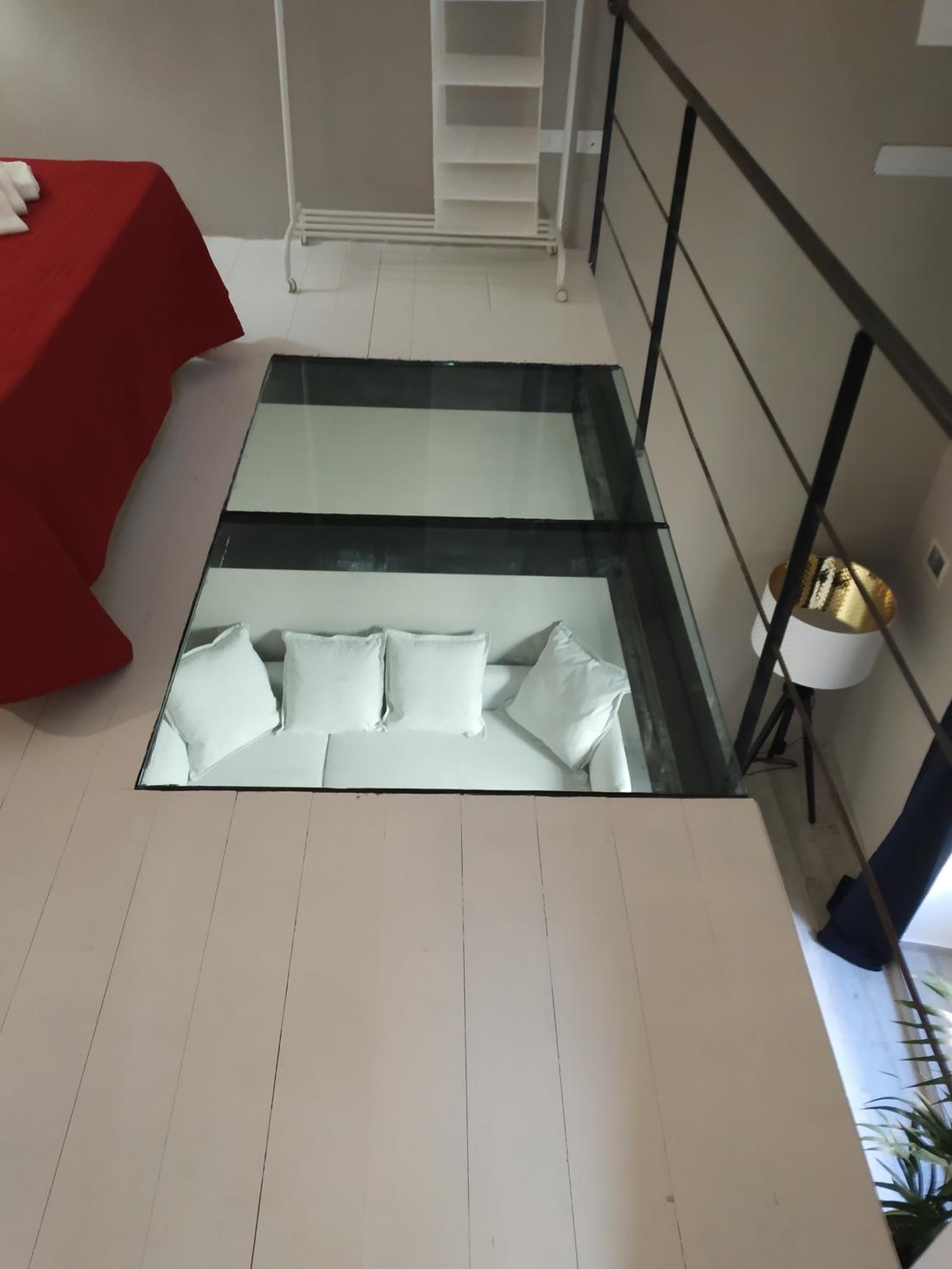 Standard Suite - Photo 2