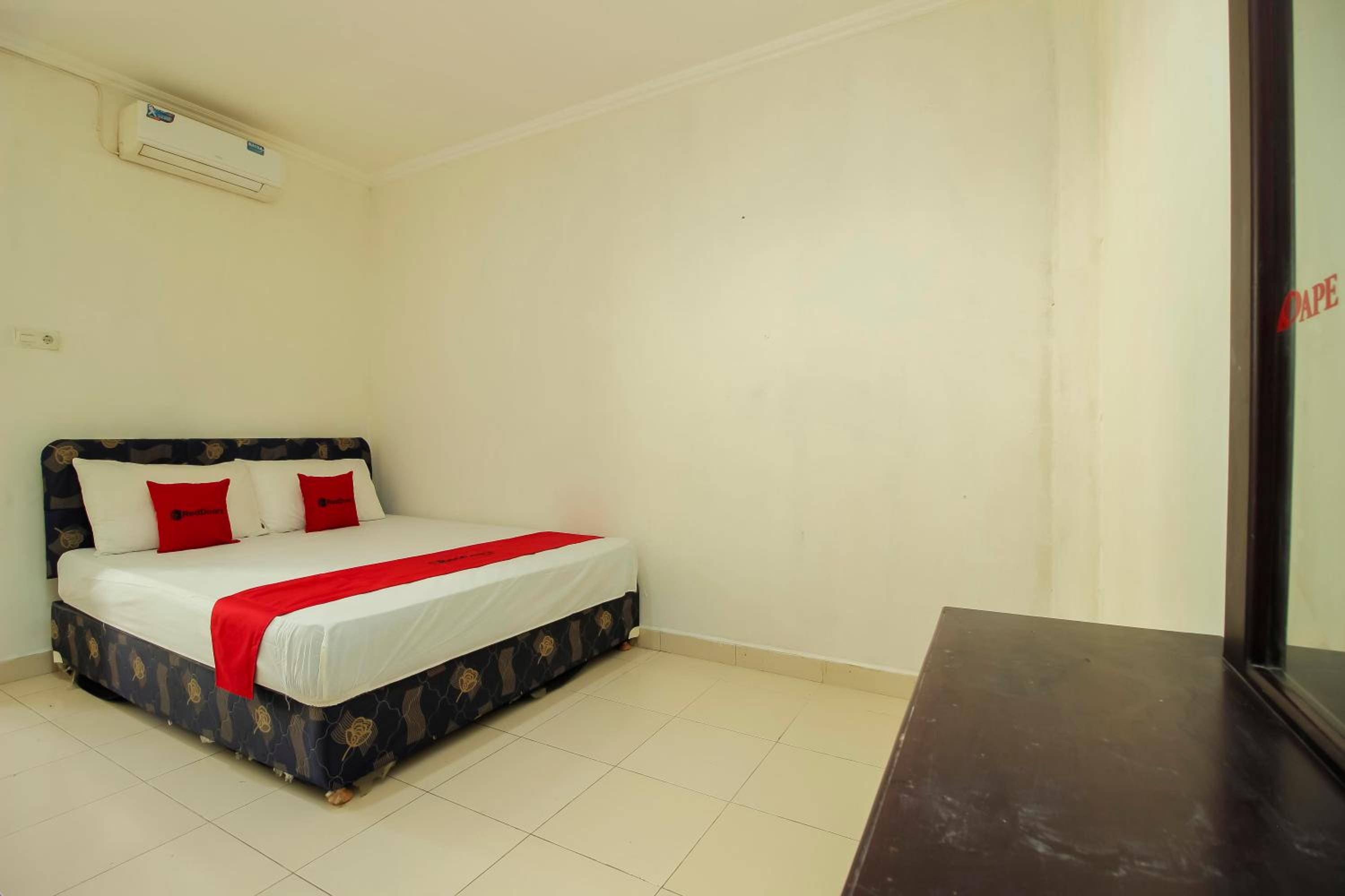 Double Room - Photo 3
