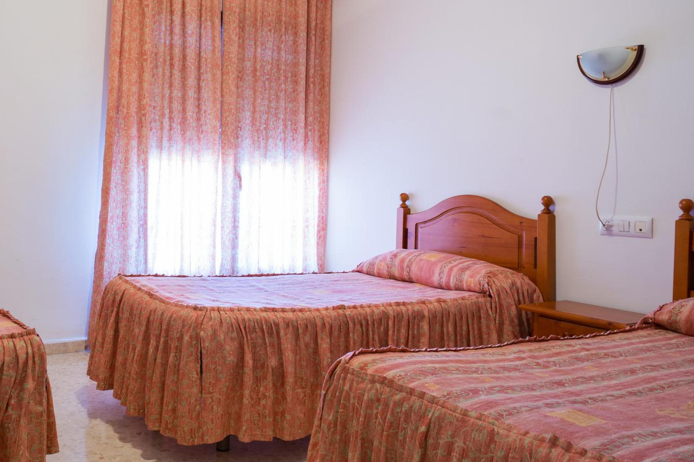 Triple Room - Photo 1