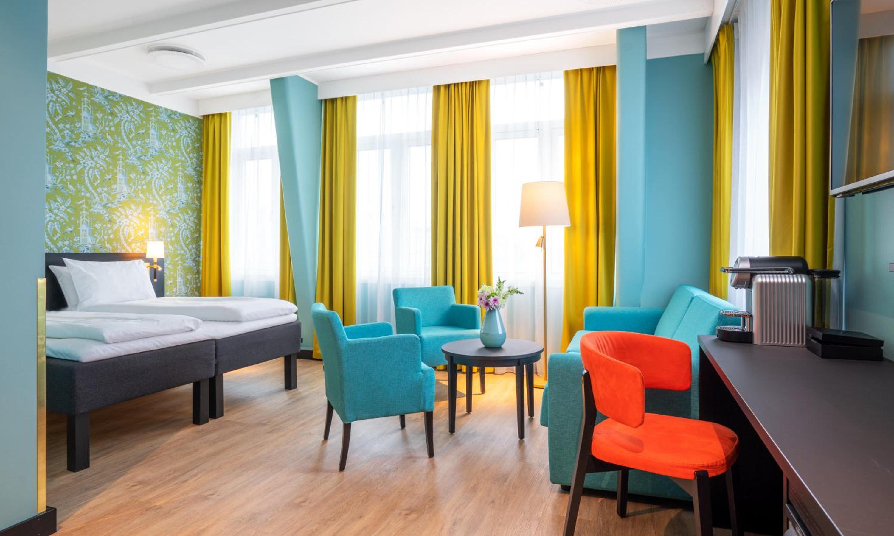 Business Double Room - Photo 4