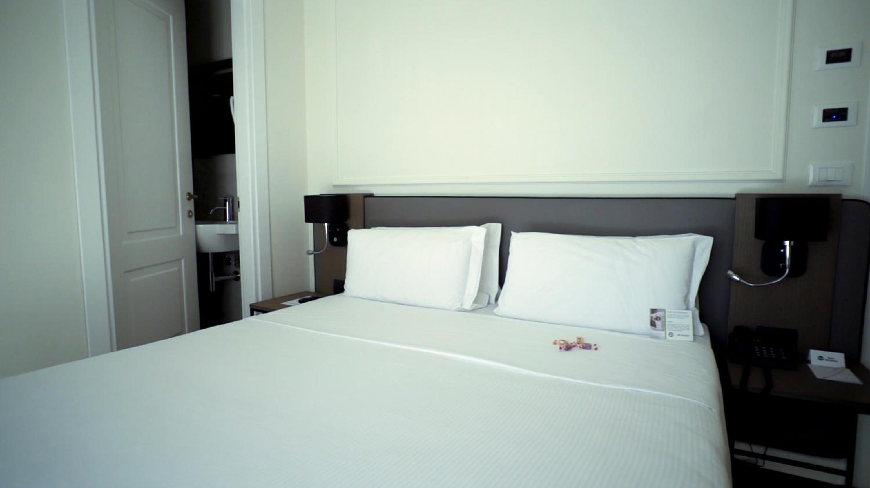 Superior Queen Room photo 3