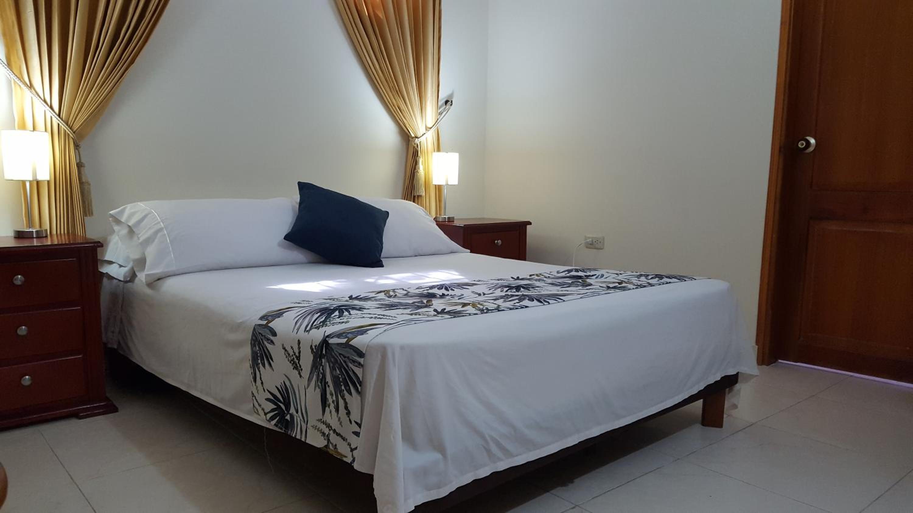 Standard Double Room - Photo 5