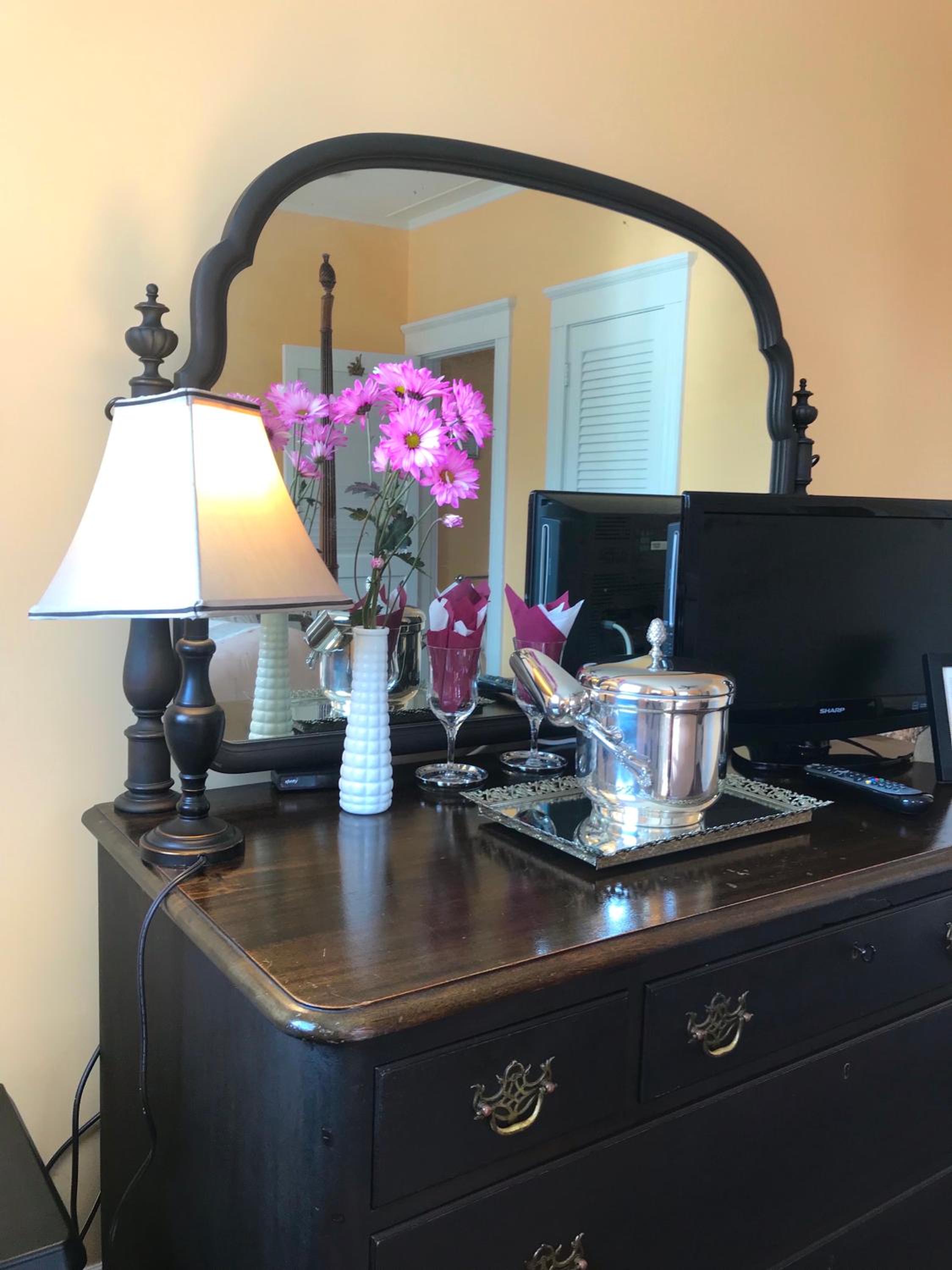 Standard Queen Room photo 3