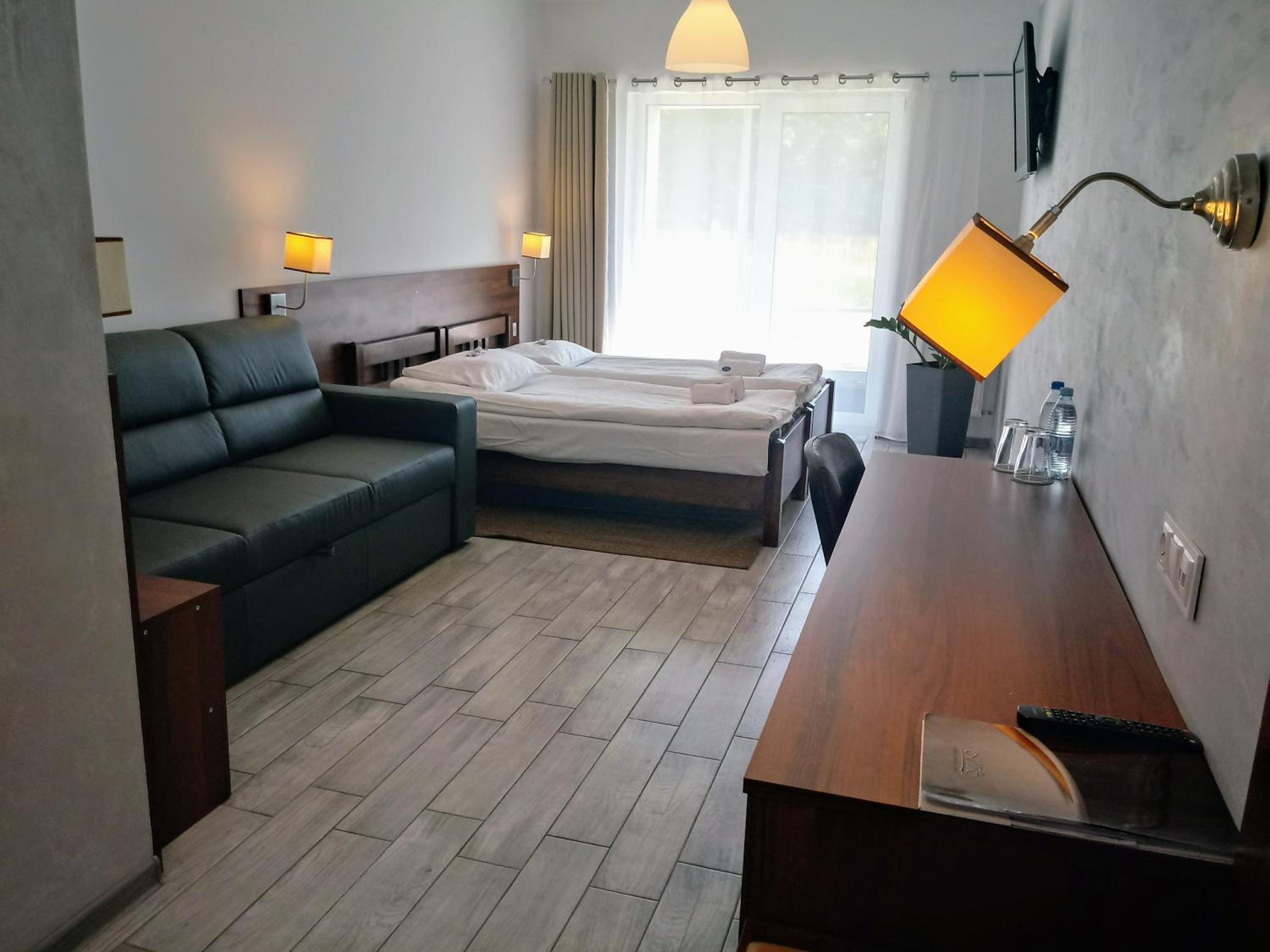 Quadruple Room - Photo 1