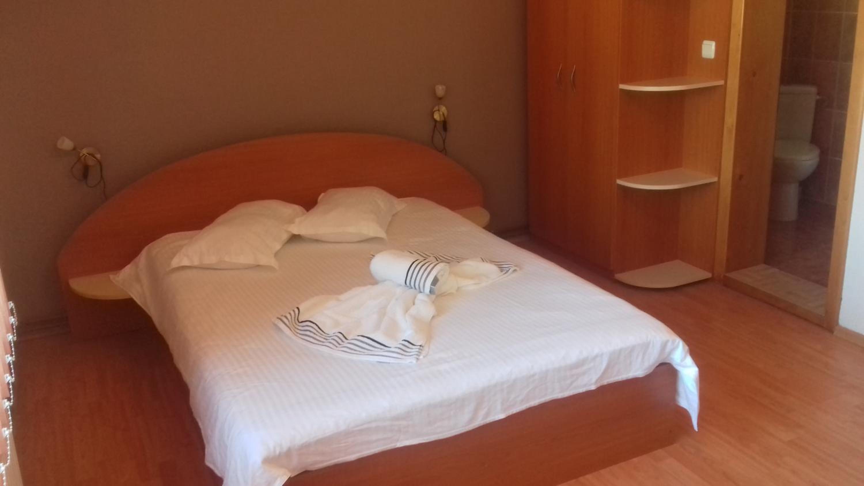 Large Double Room