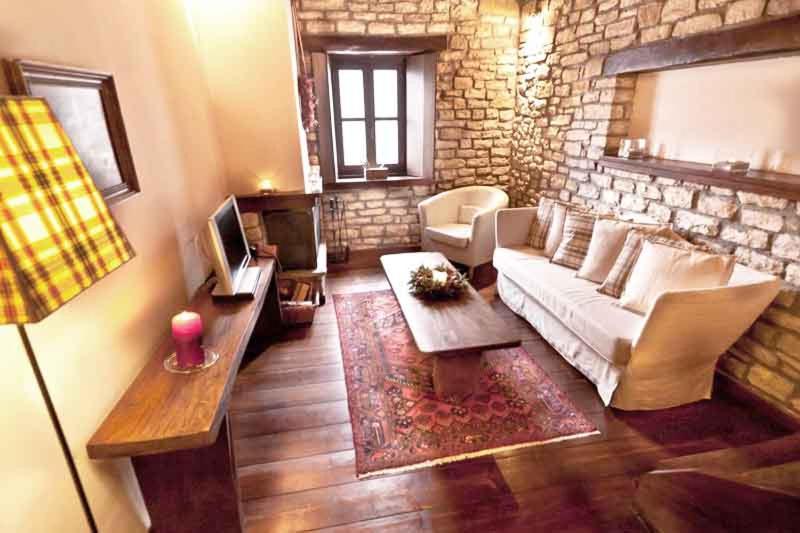 Quadruple Room - Photo 16