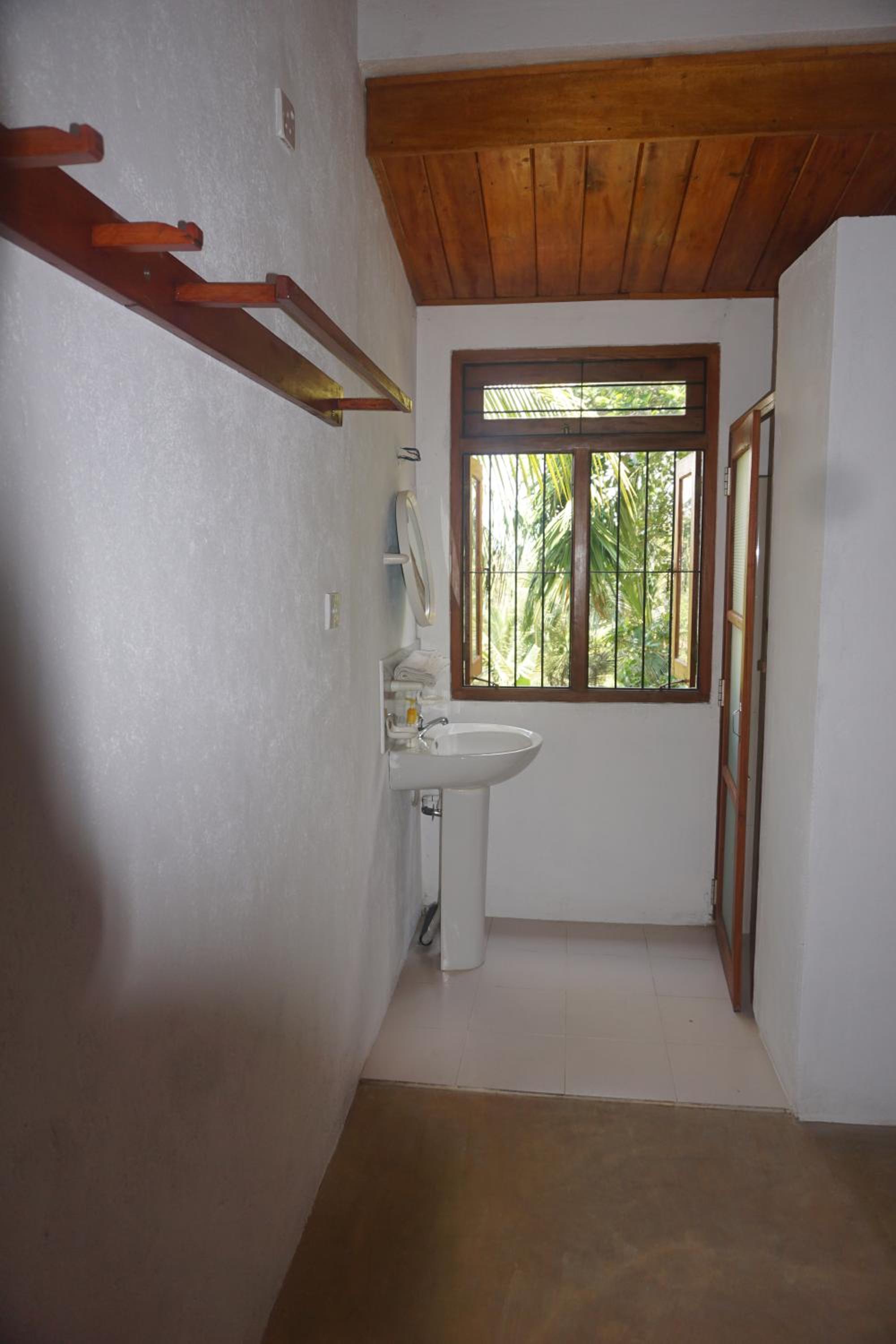 Budget Single Room photo 2