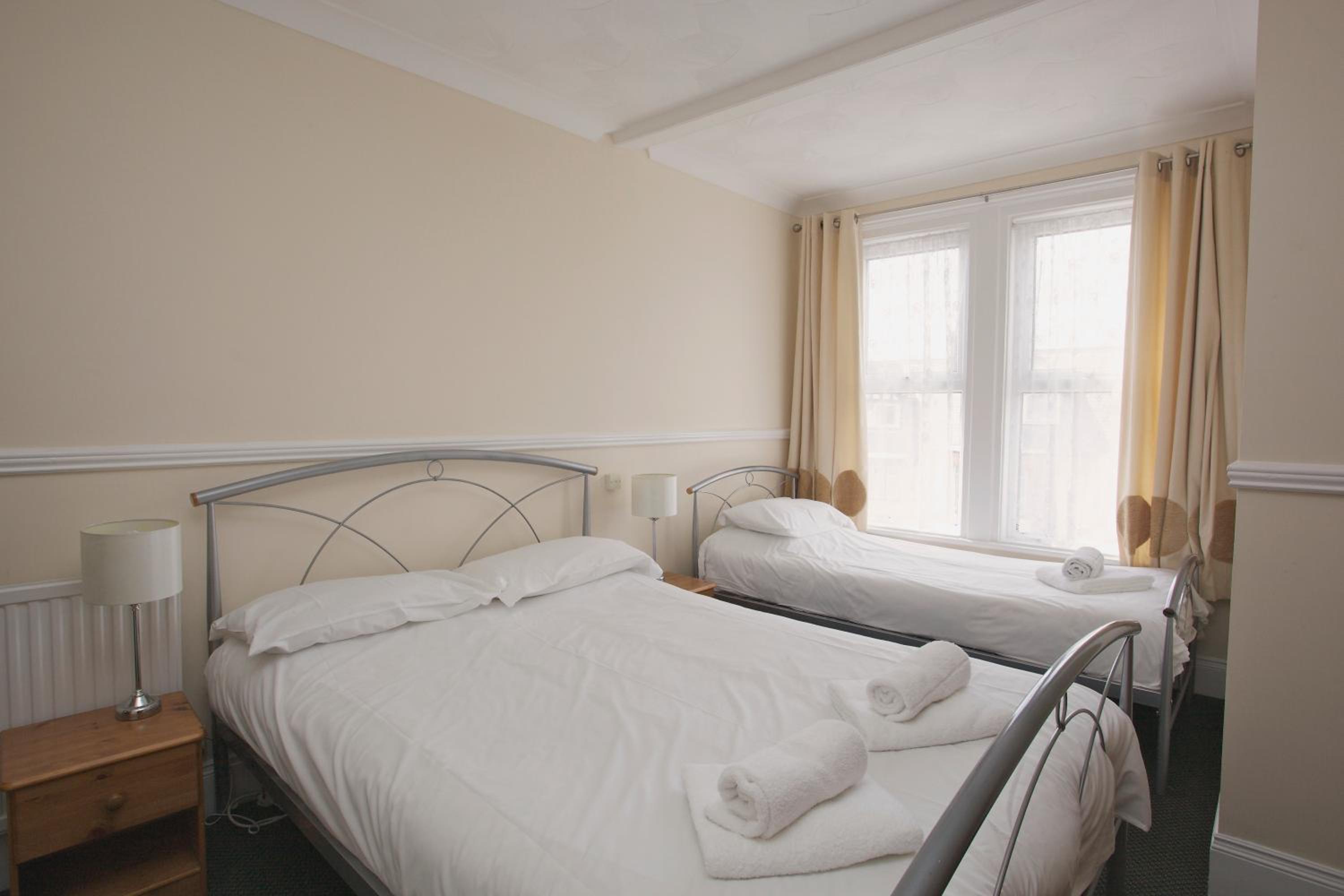 Twin Room photo 2