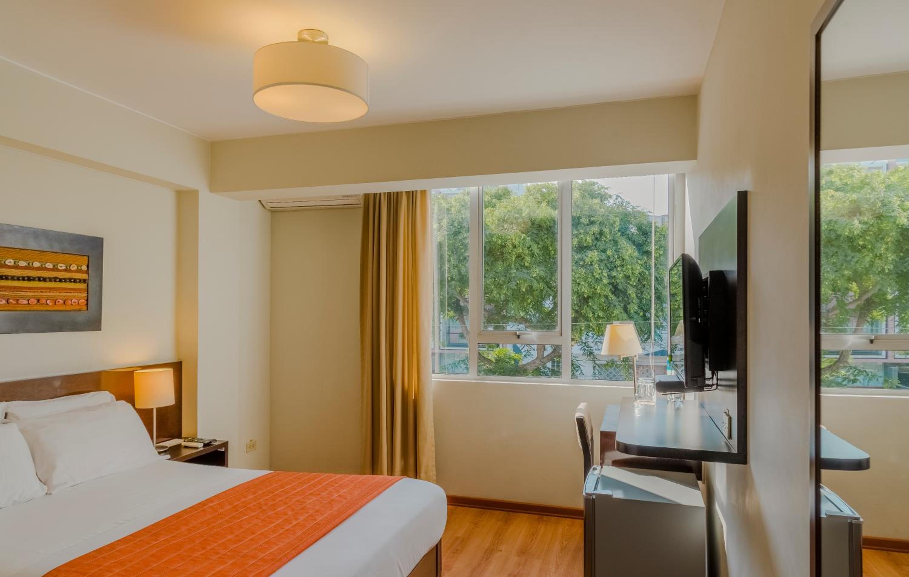 Double Room - Photo 4