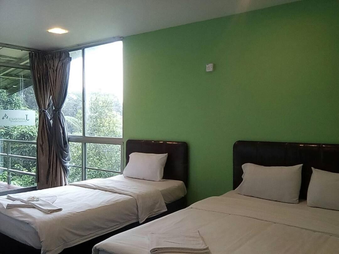 Superior Triple Room photo 2