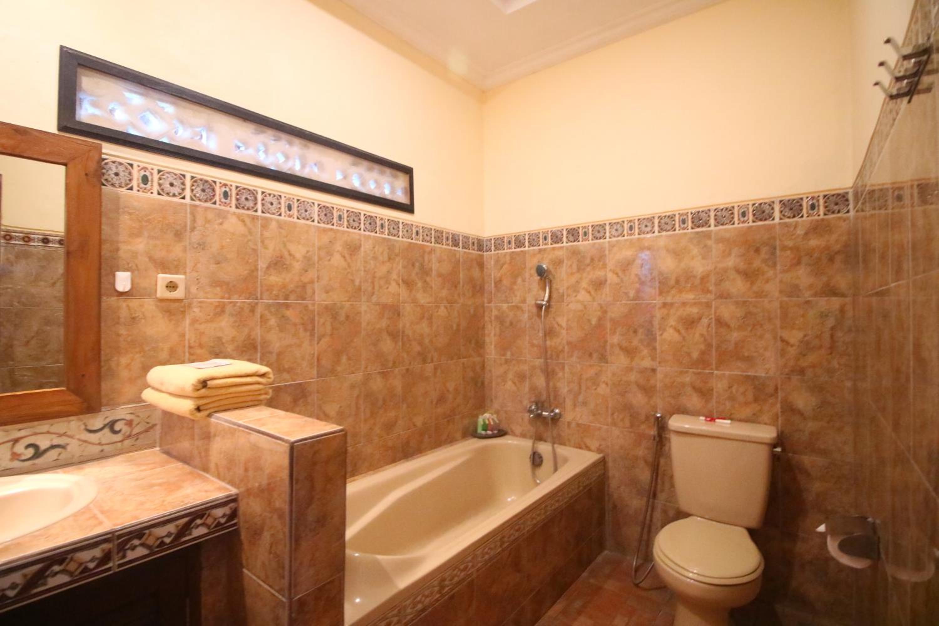 Deluxe Villa with Free Benefit - Photo 17
